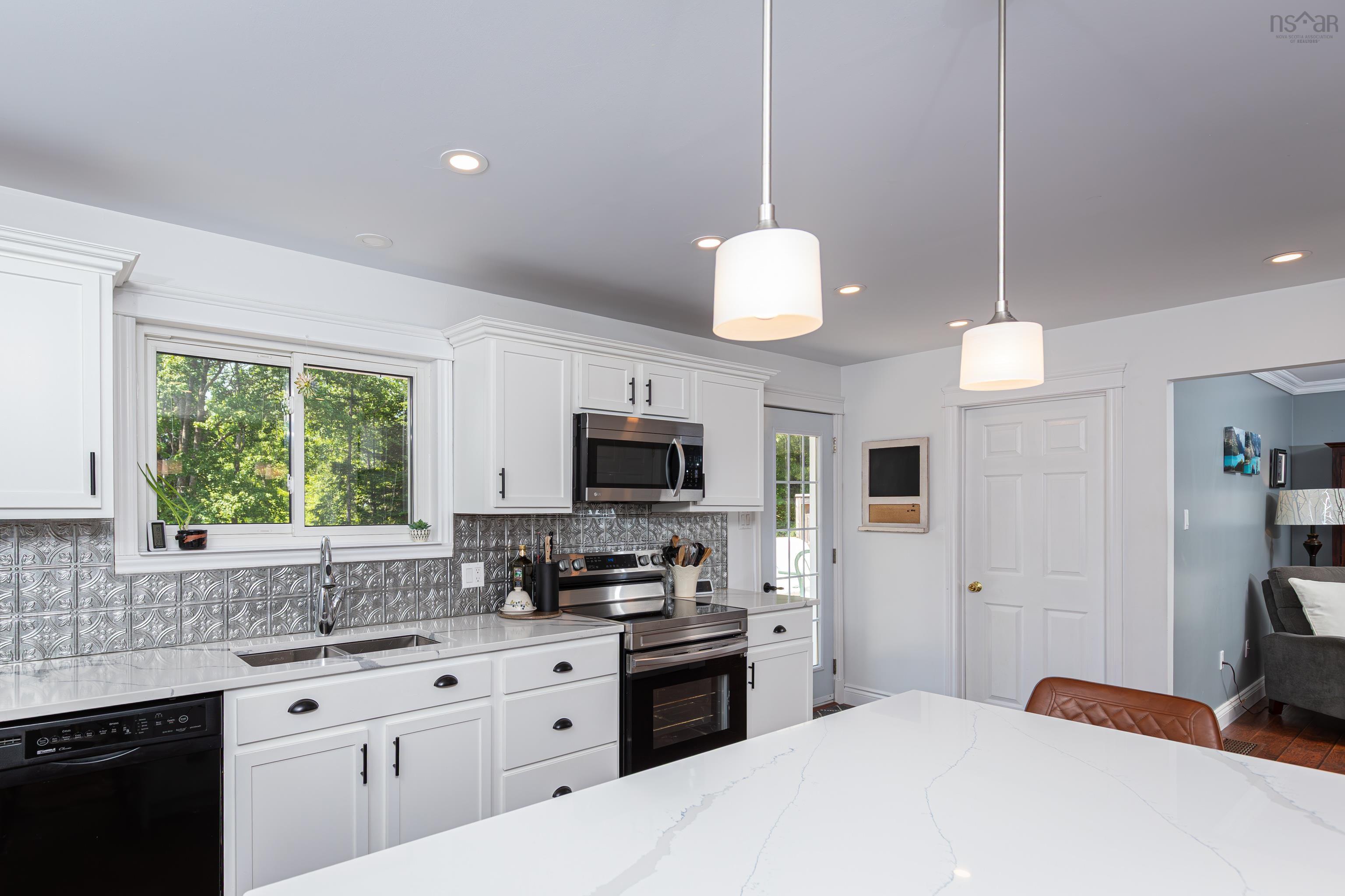 $549,900.00: 31 Poplar Drive, Lantz