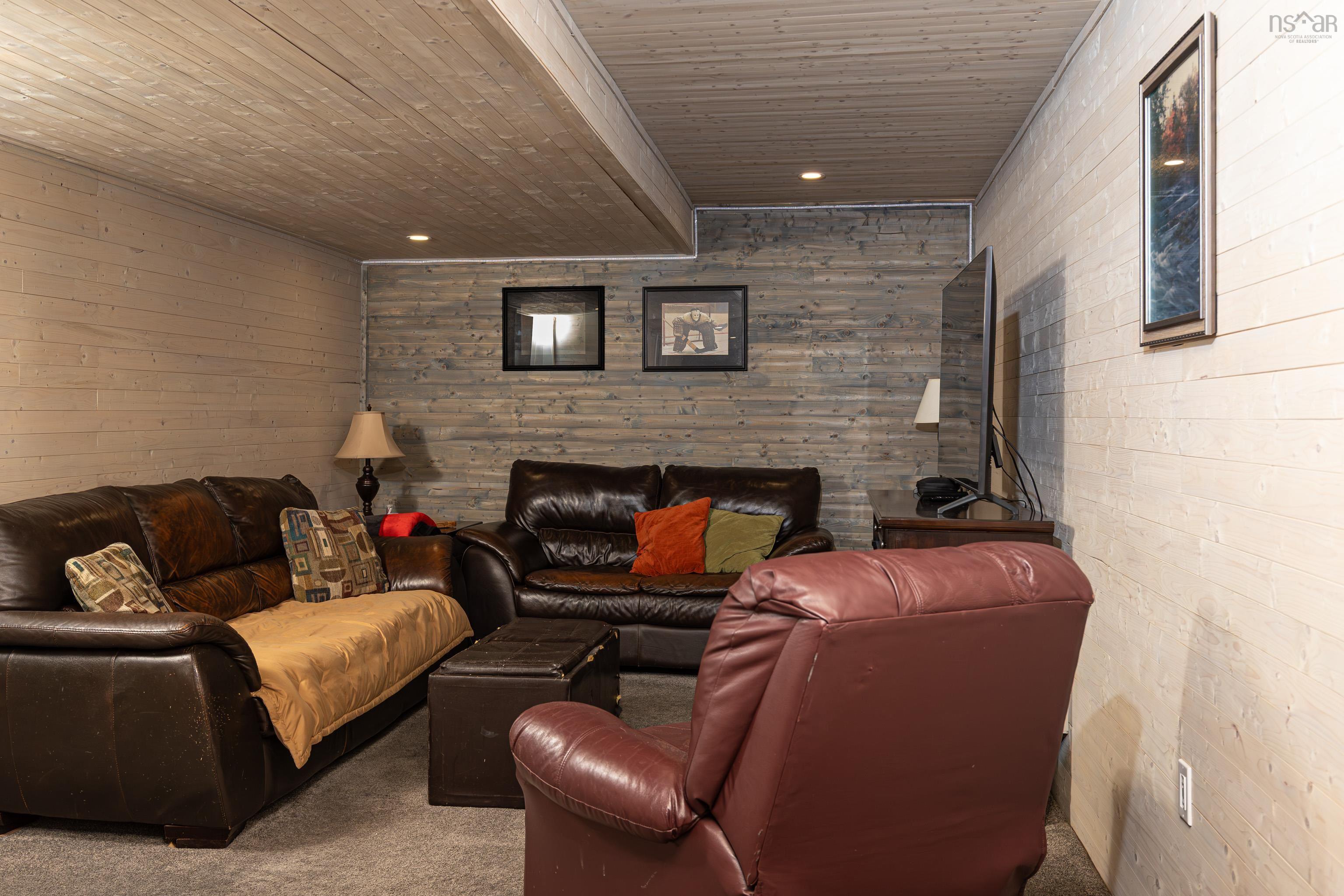 $549,900.00: 31 Poplar Drive, Lantz