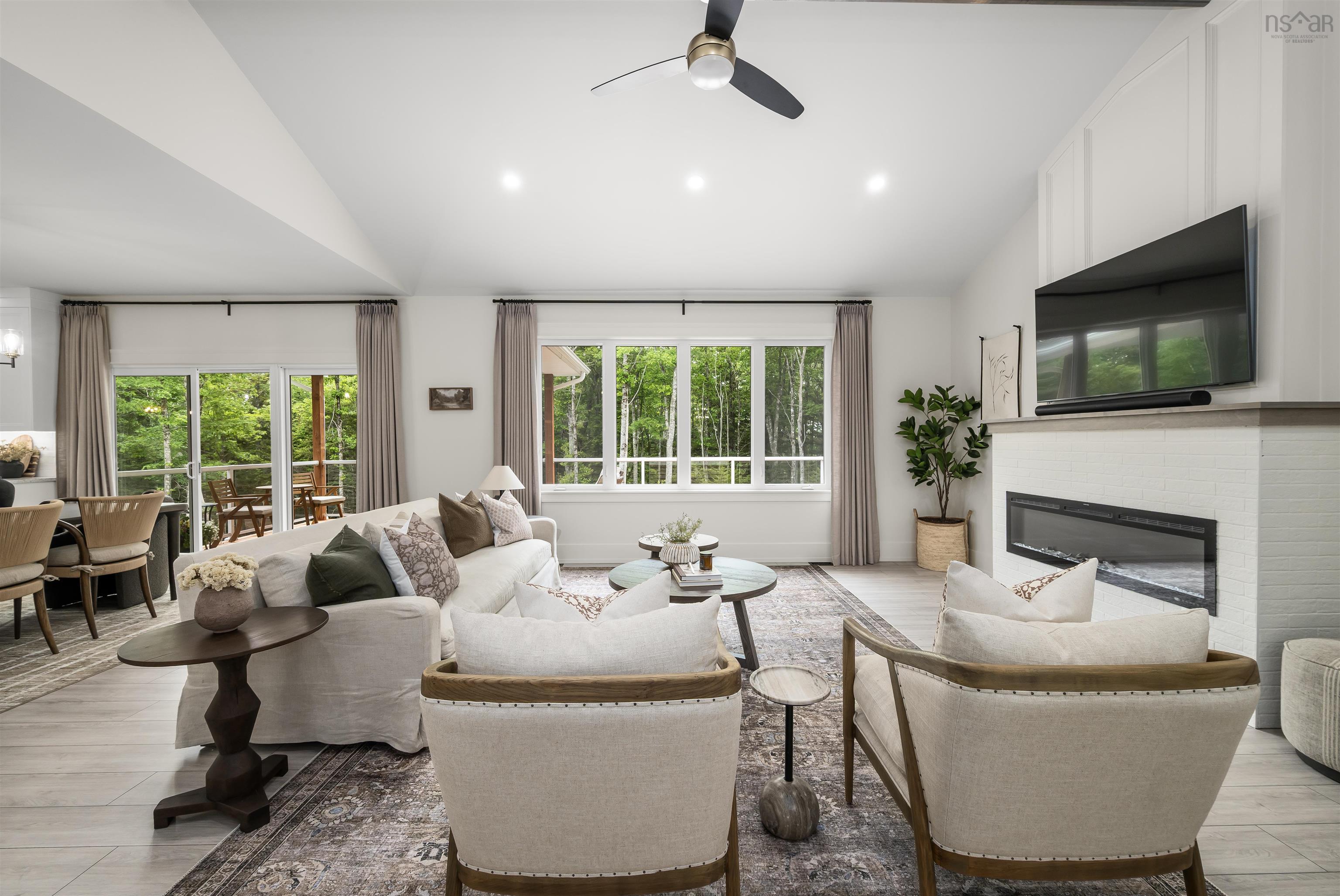 $1,058,000.00: 40 Wintergreen Lane, Grand Lake