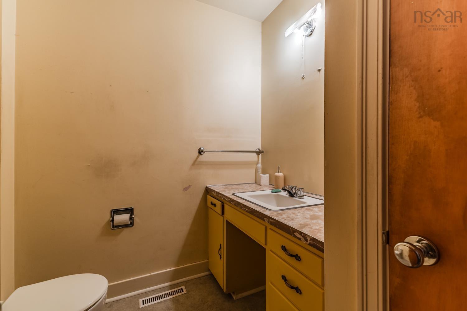 $325,000.00: 63 Normandy Avenue, Truro