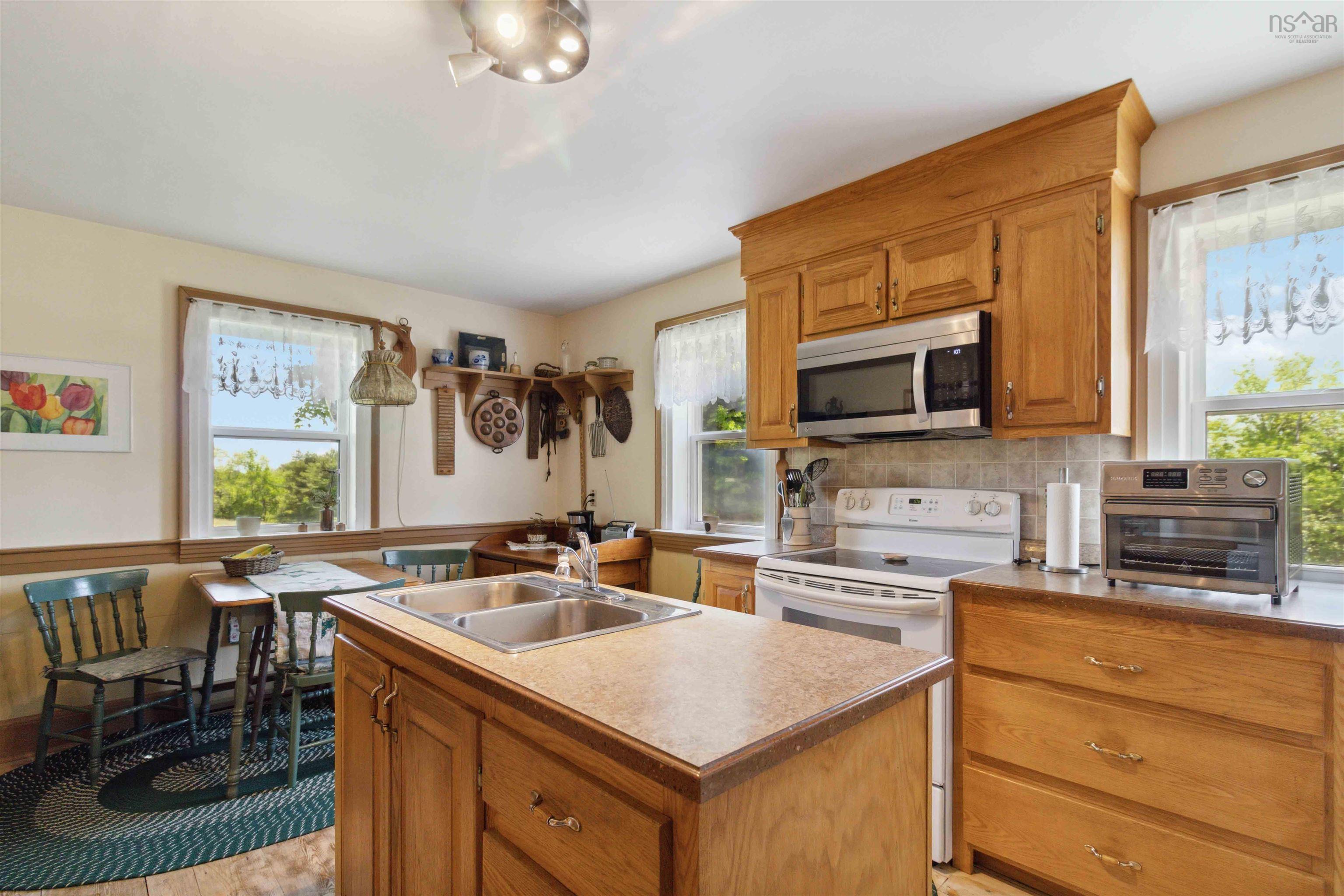 $549,000.00: 332 Bolivar Road, Rhodes Corner