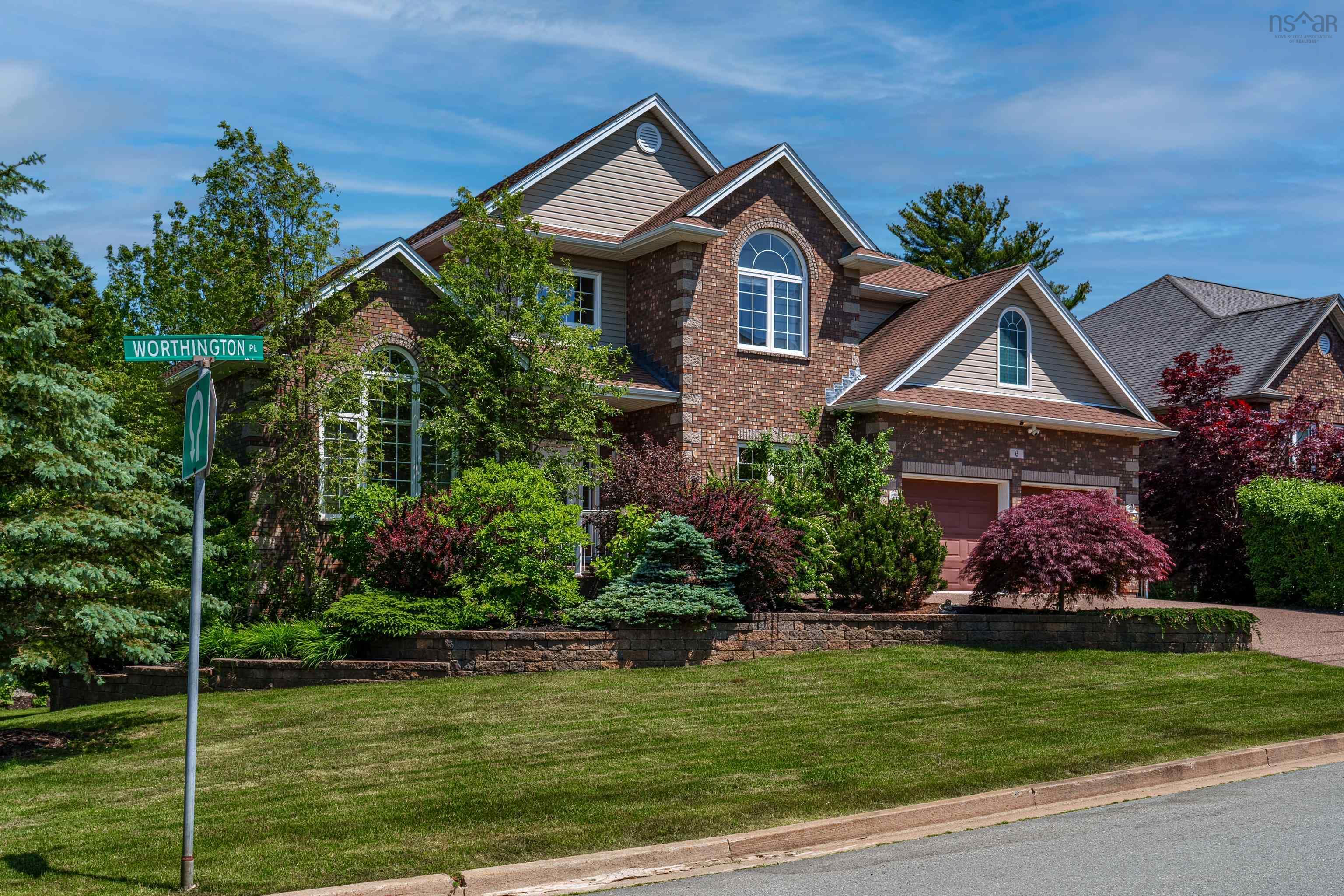 $1,299,900.00: 6 Worthington Place, Bedford