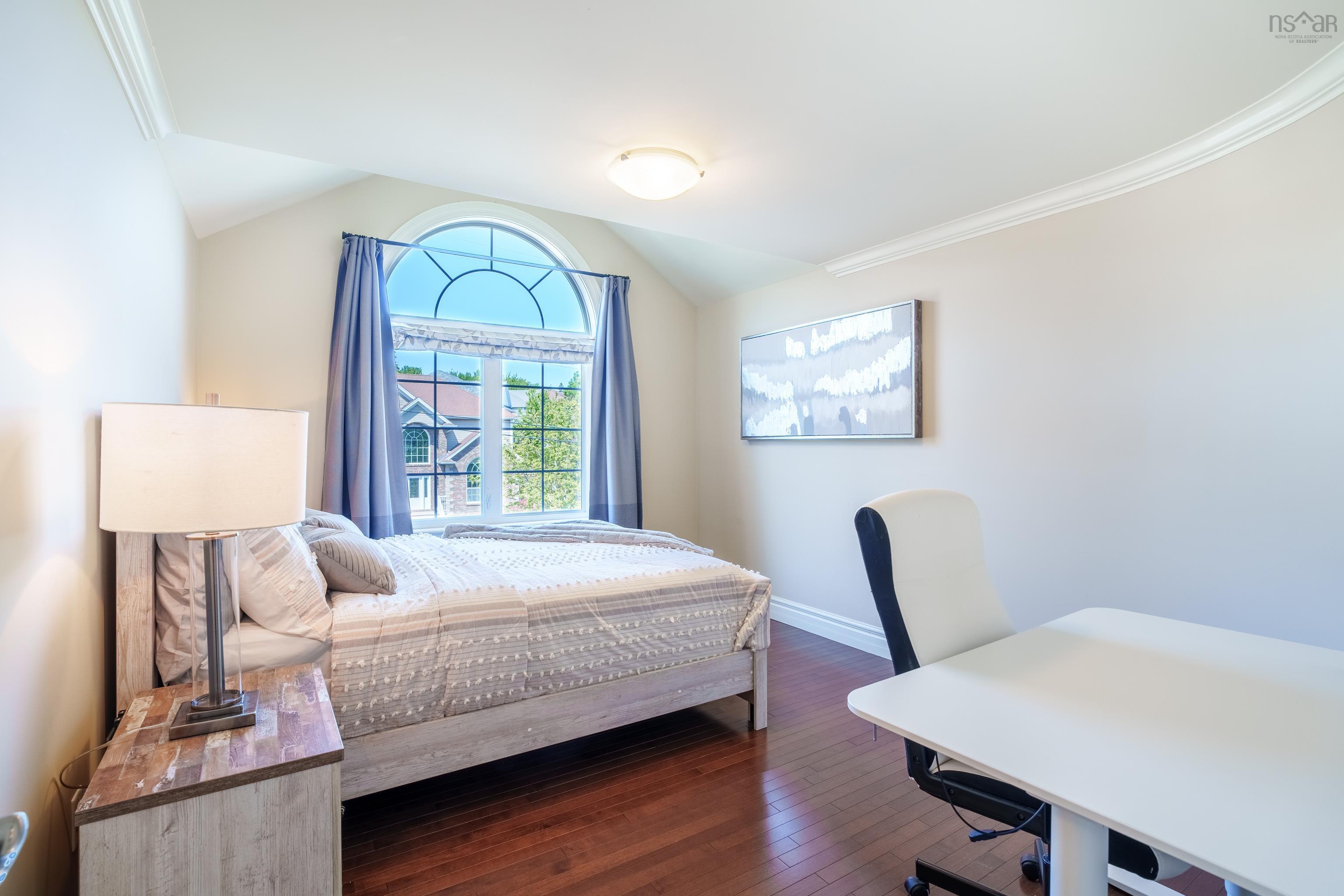 $1,299,900.00: 6 Worthington Place, Bedford