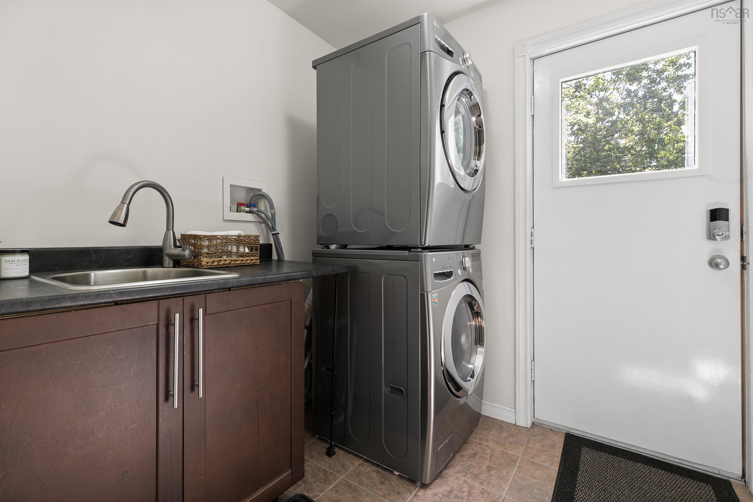 $649,900.00: 10 Estelle Avenue, Halifax