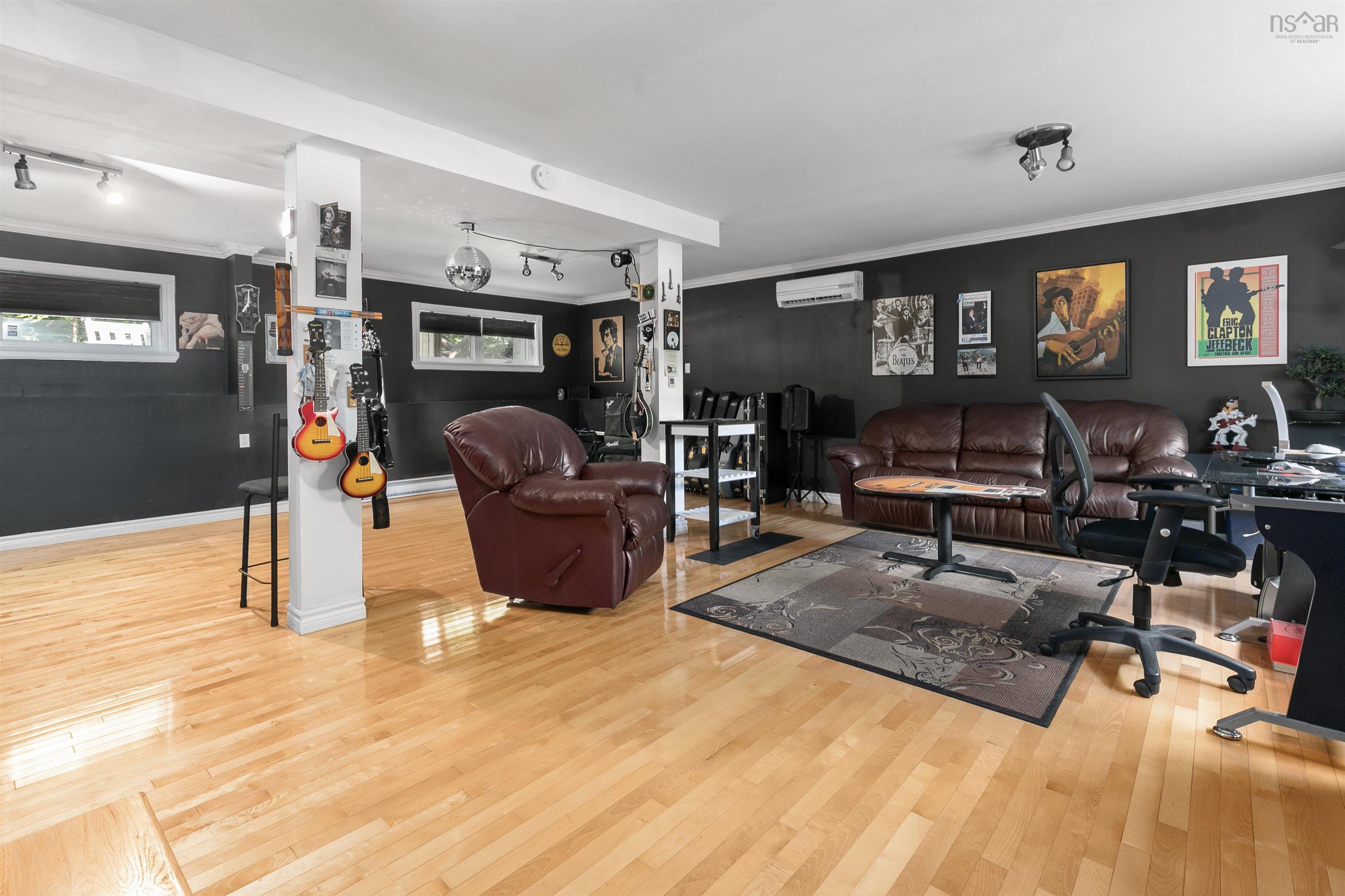 $649,900.00: 10 Estelle Avenue, Halifax