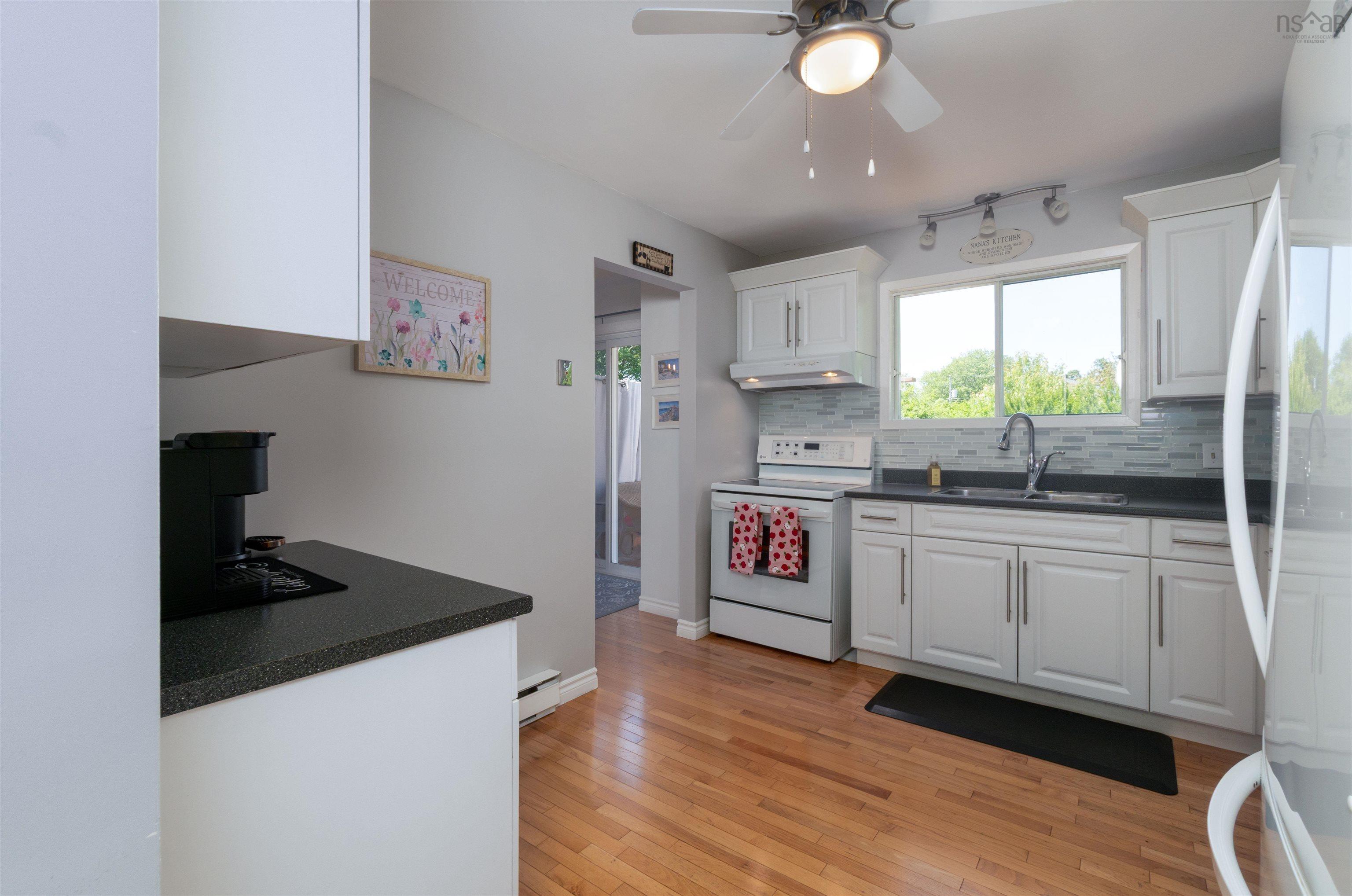 $509,900.00: 8 Cranberry Crescent, Dartmouth