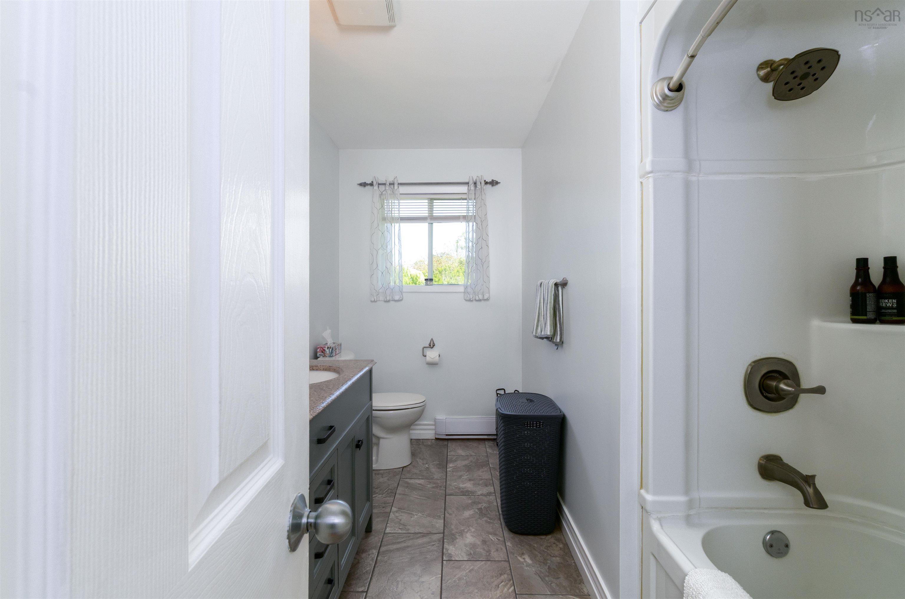 $509,900.00: 8 Cranberry Crescent, Dartmouth