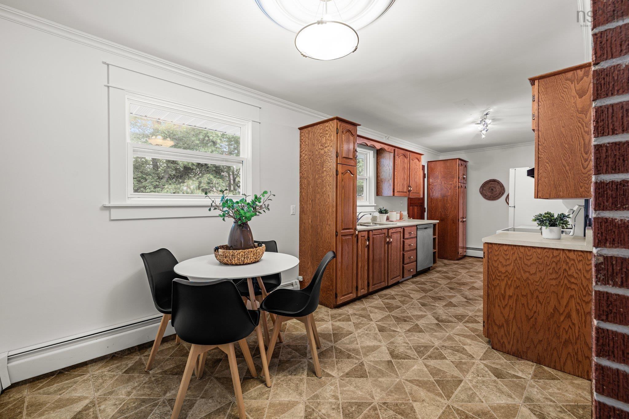 $634,900.00: 50 Redwood Avenue, Halifax