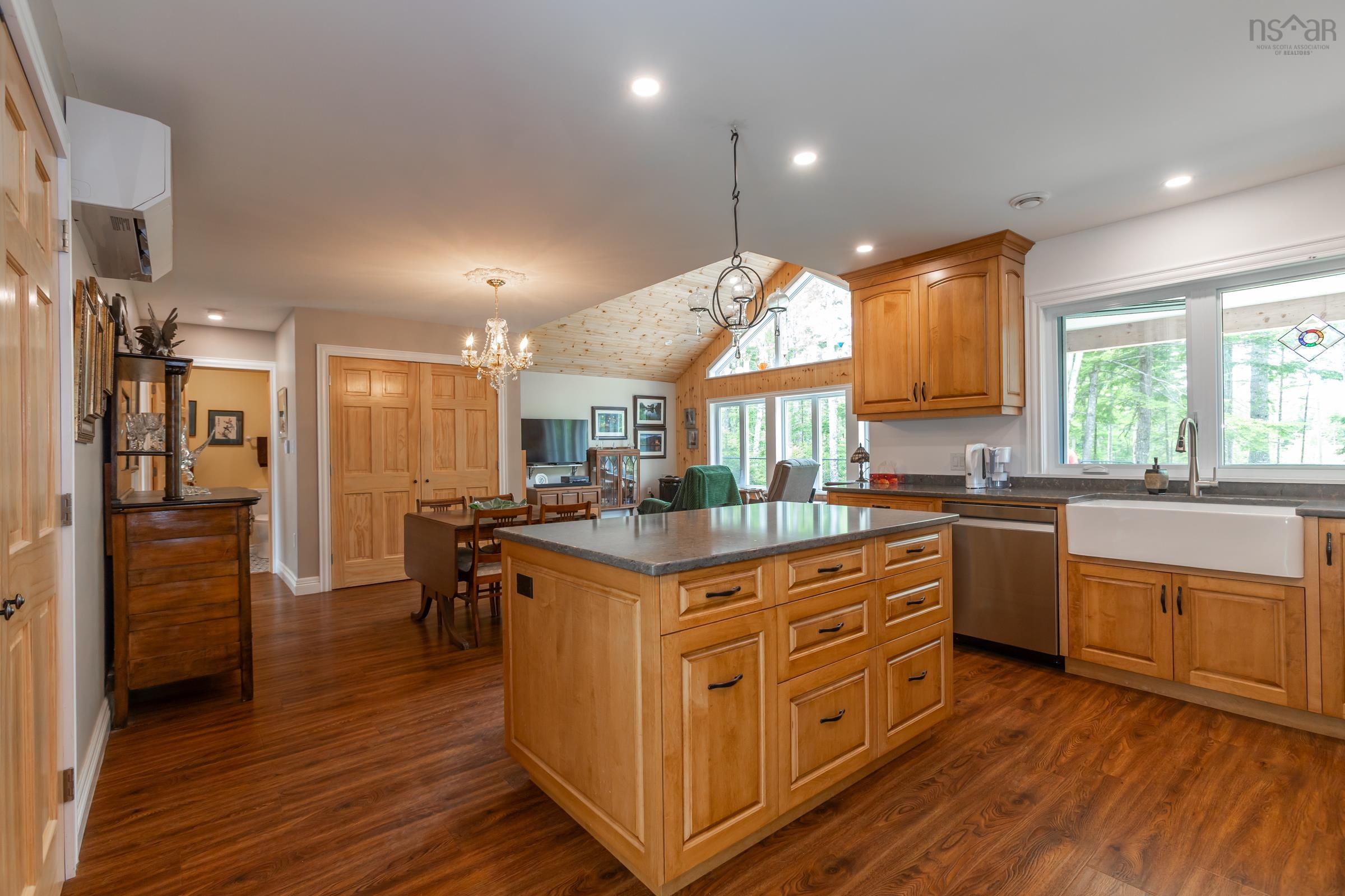 $695,000.00: 101 Cozy Crescent, Vaughan