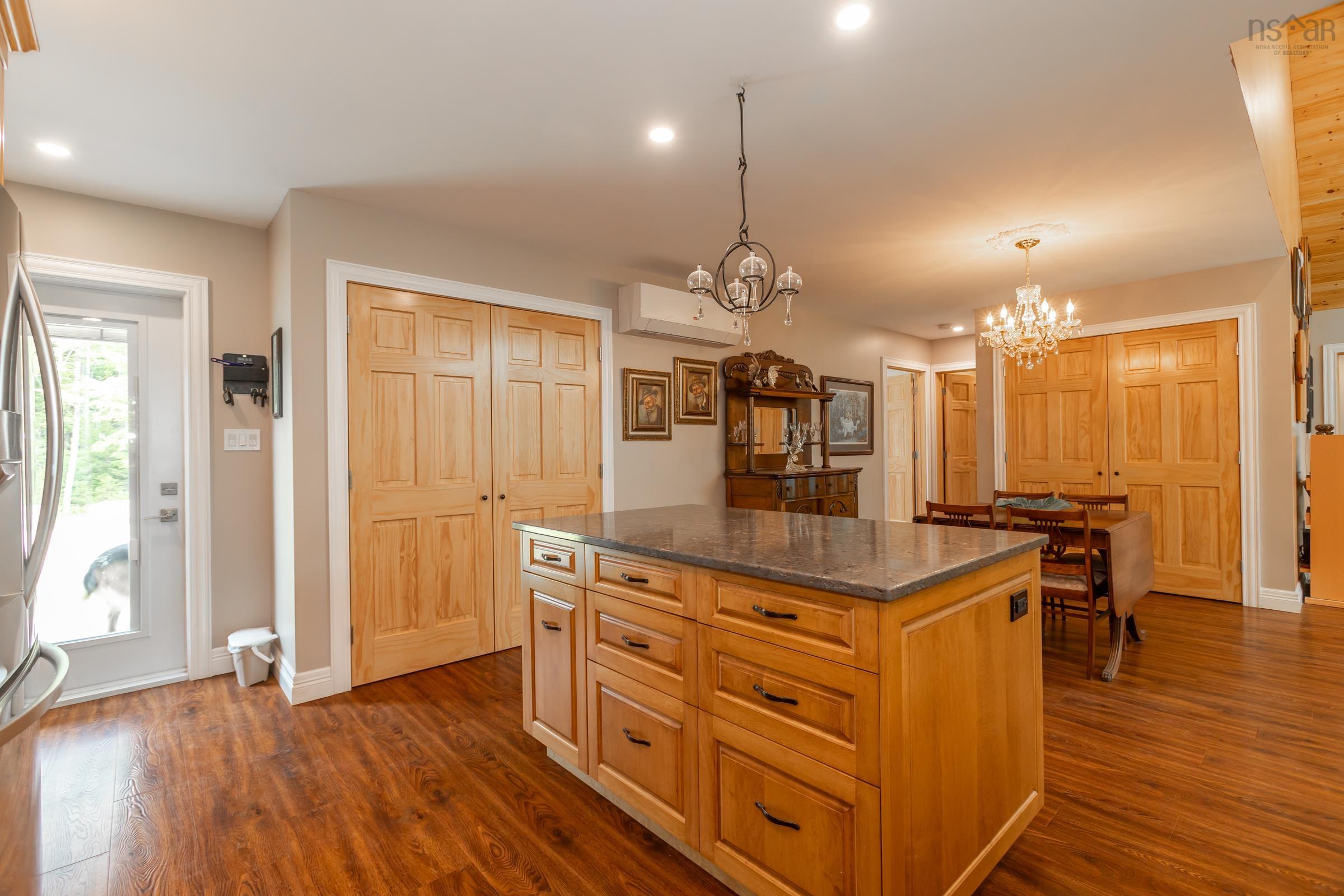 $695,000.00: 101 Cozy Crescent, Vaughan