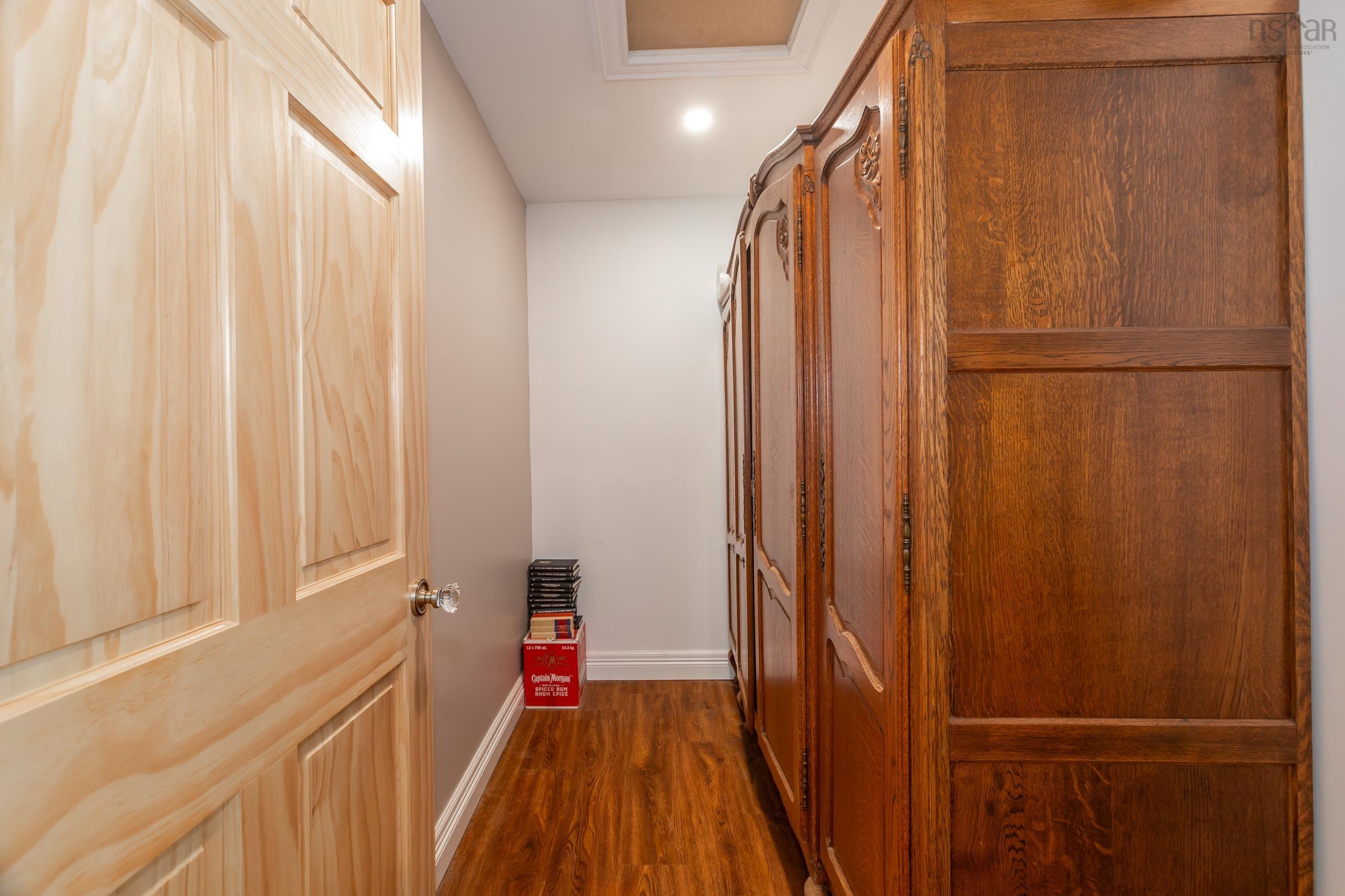 $695,000.00: 101 Cozy Crescent, Vaughan