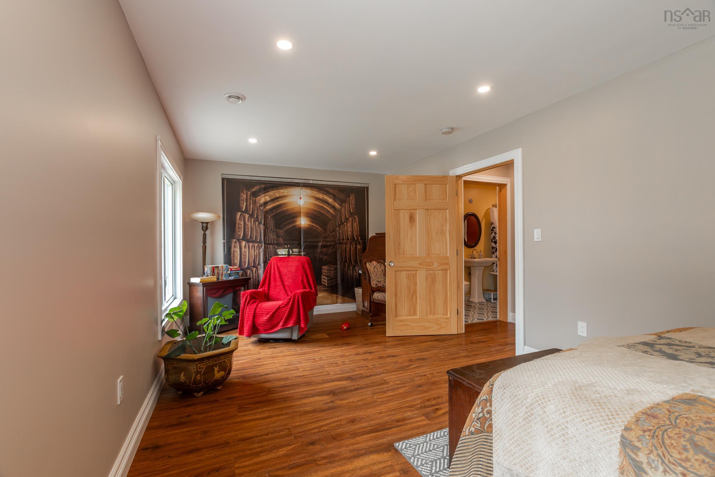 $695,000.00: 101 Cozy Crescent, Vaughan