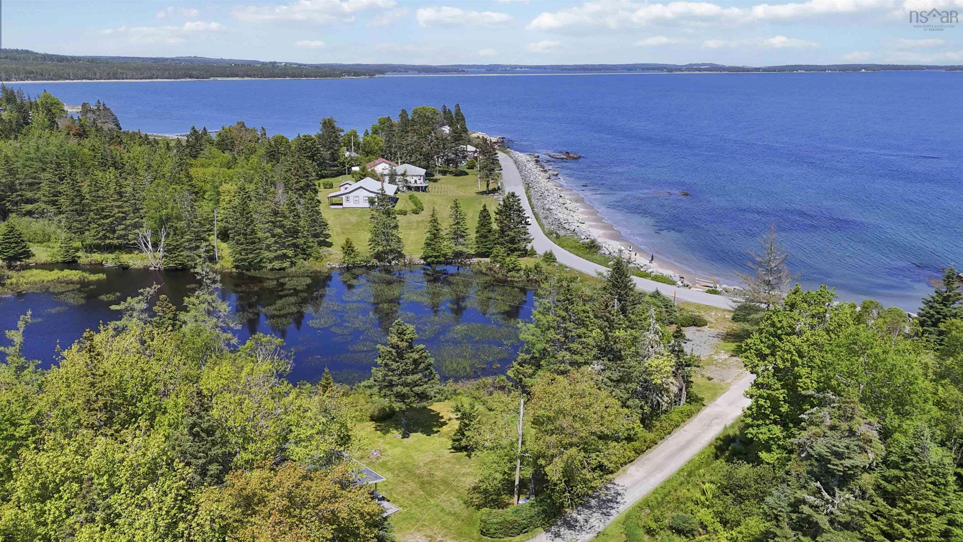 $359,000.00: 14 Bayview Road, Green Bay