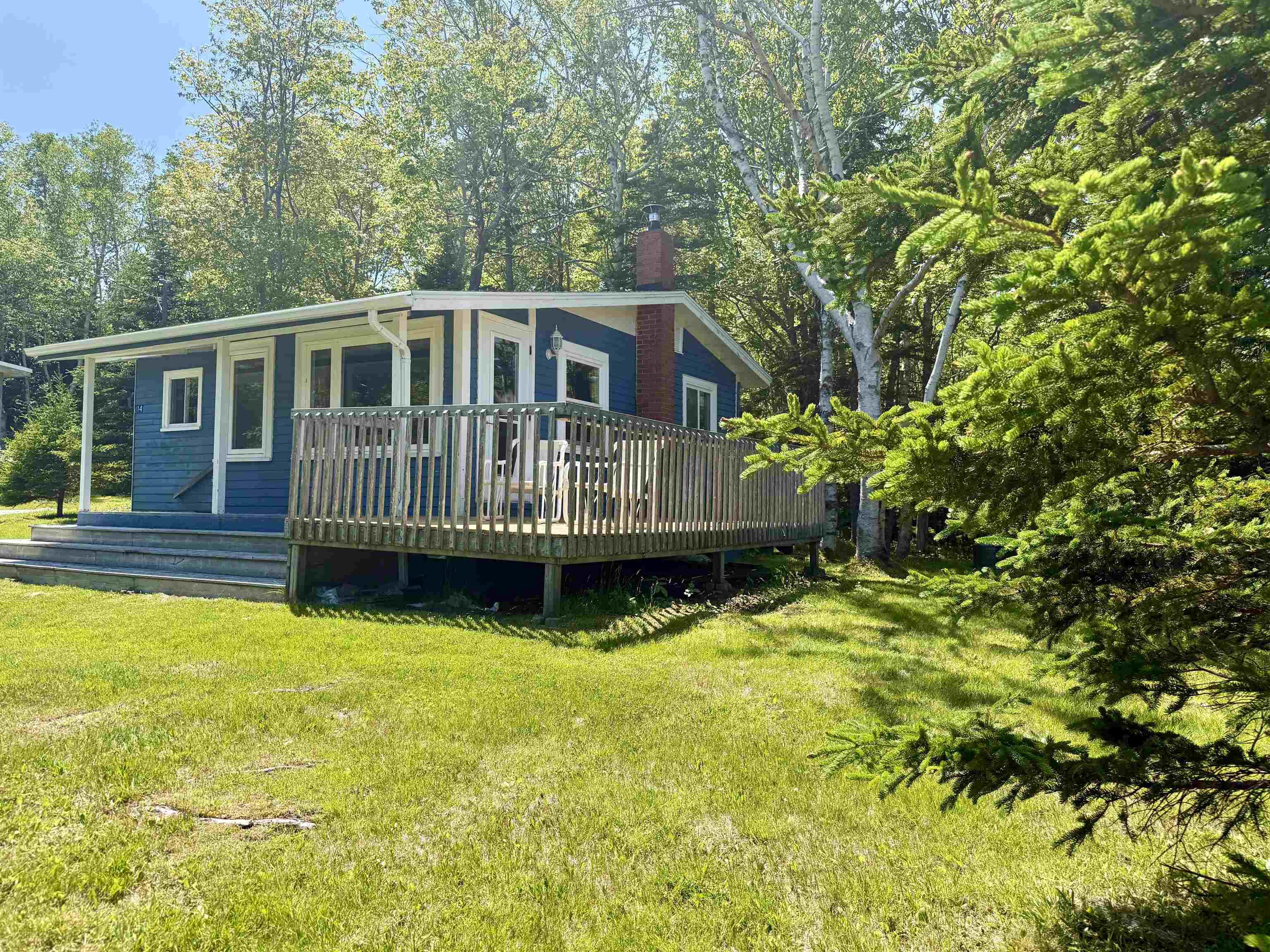 $359,000.00: 14 Bayview Road, Green Bay