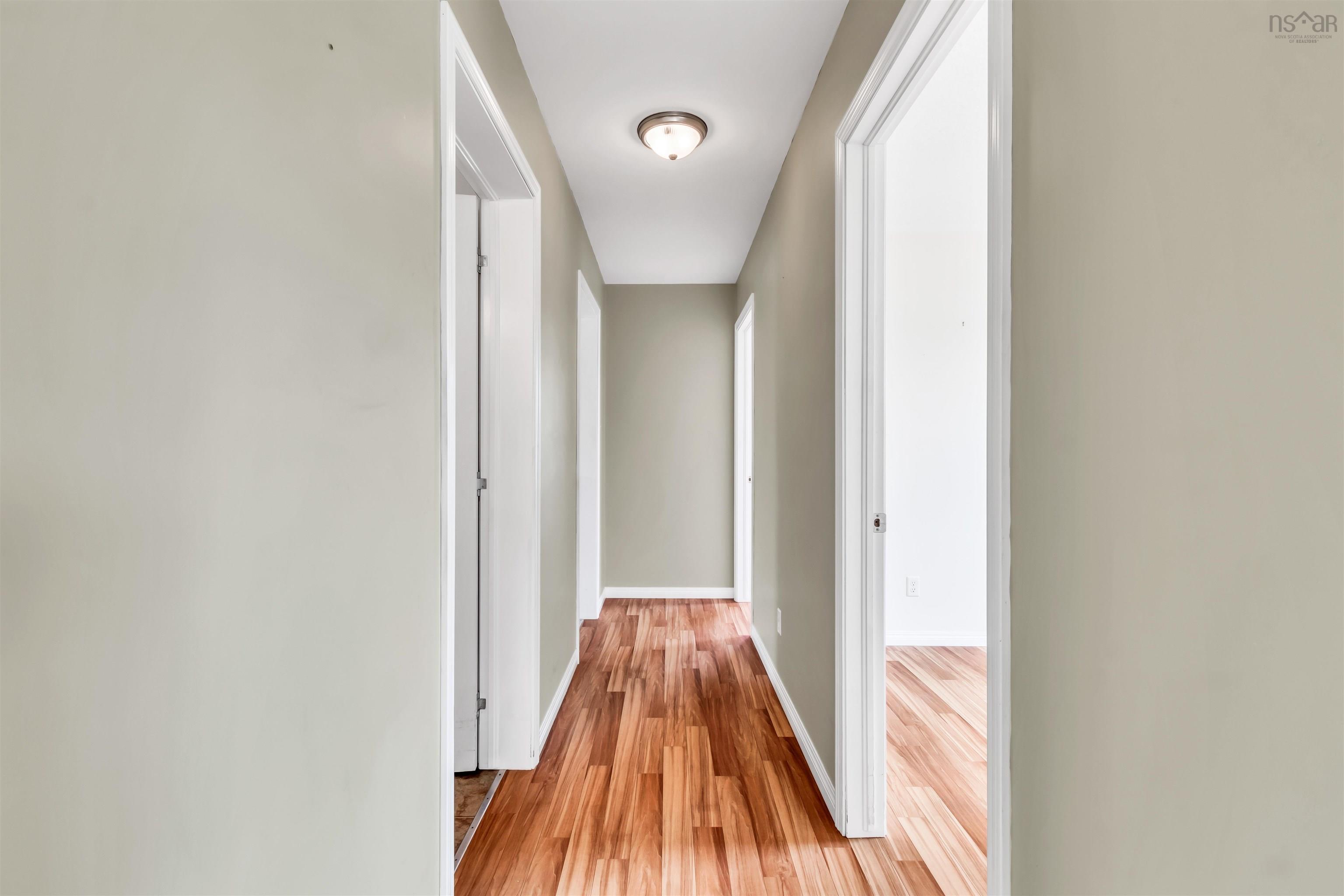 $389,000.00: 11459 Highway 7 Highway E, Lake Charlotte