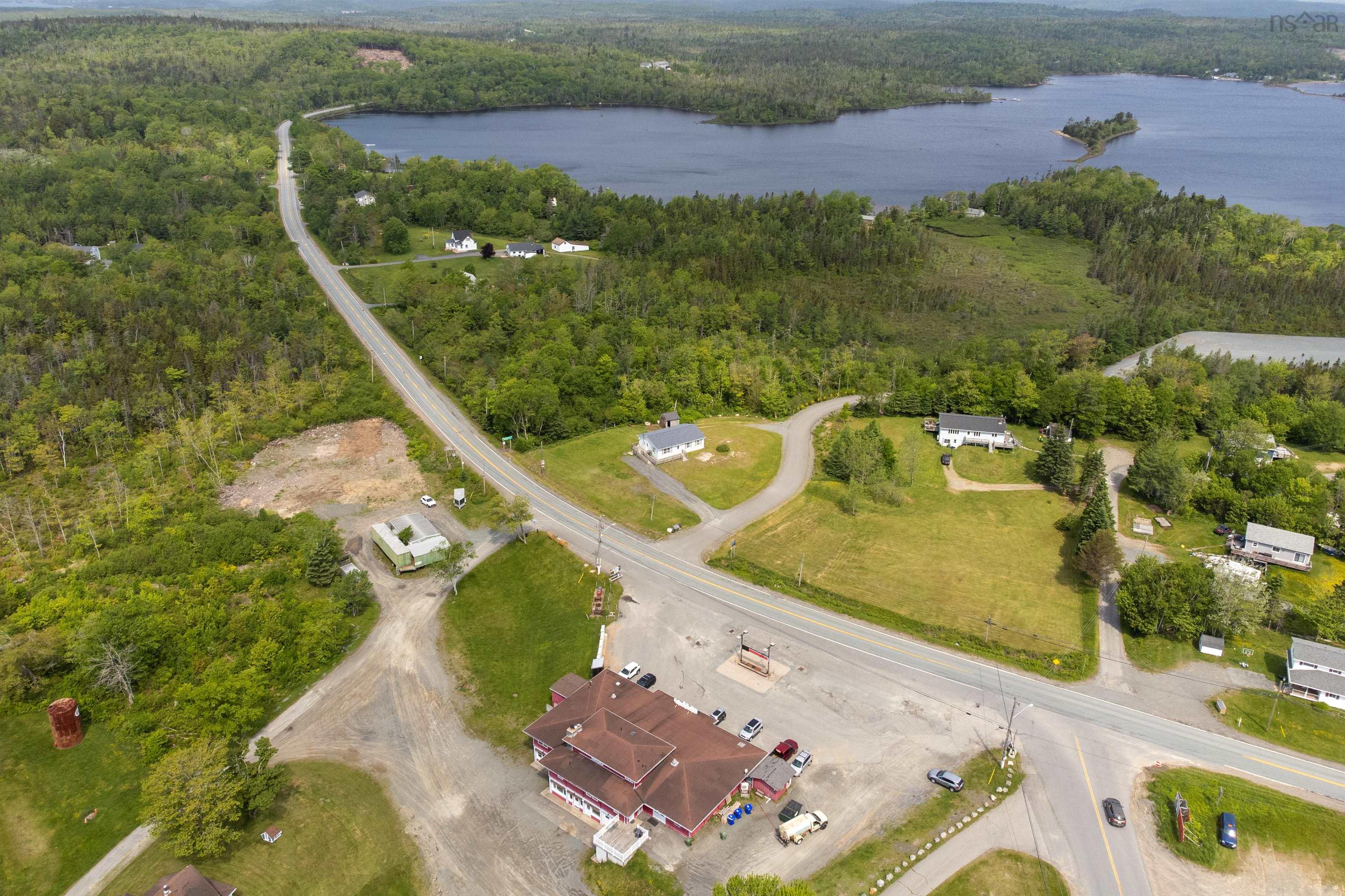 $389,000.00: 11459 Highway 7 Highway E, Lake Charlotte