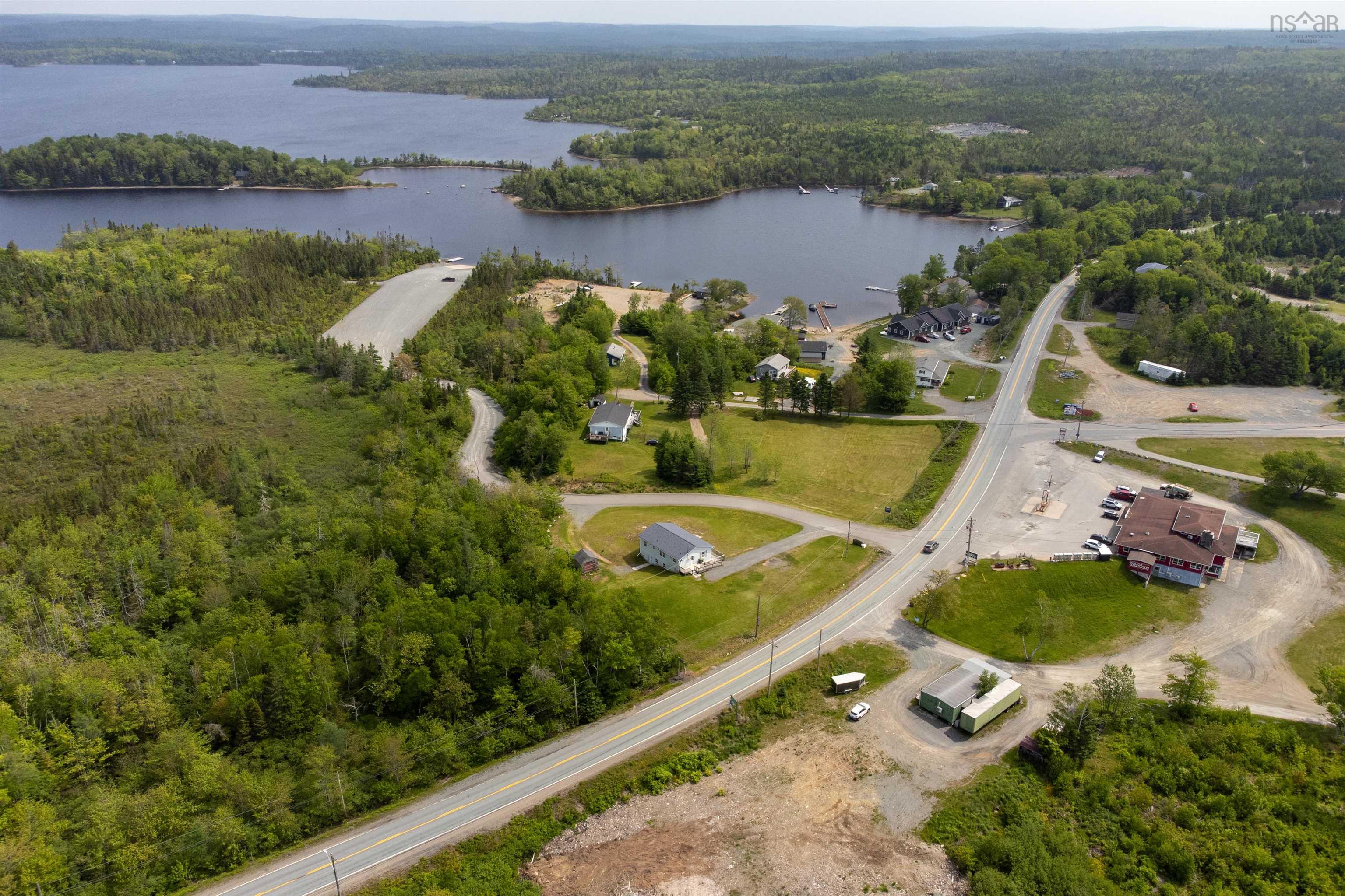 $389,000.00: 11459 Highway 7 Highway E, Lake Charlotte