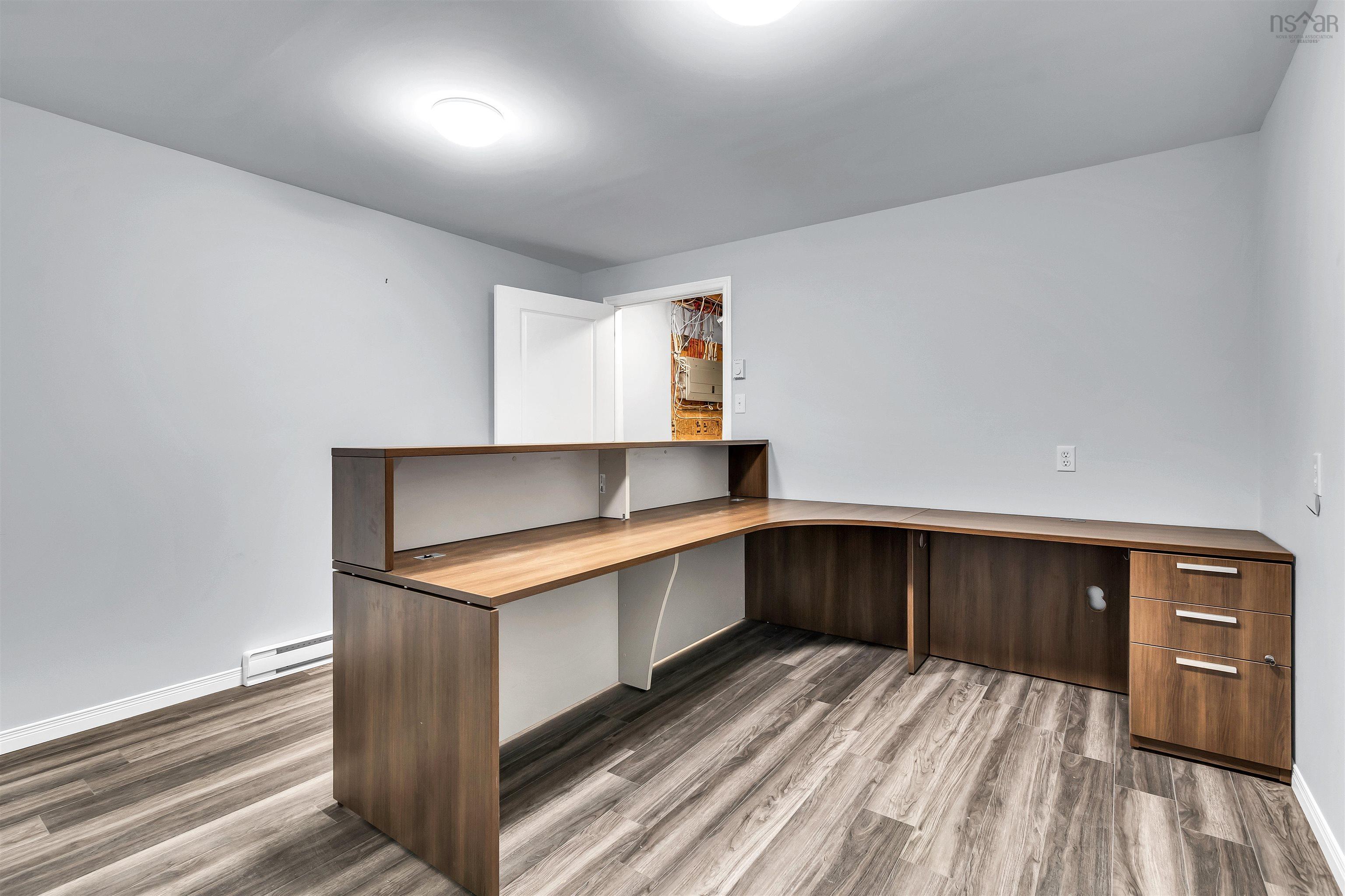 $389,000.00: 11459 Highway 7 Highway E, Lake Charlotte