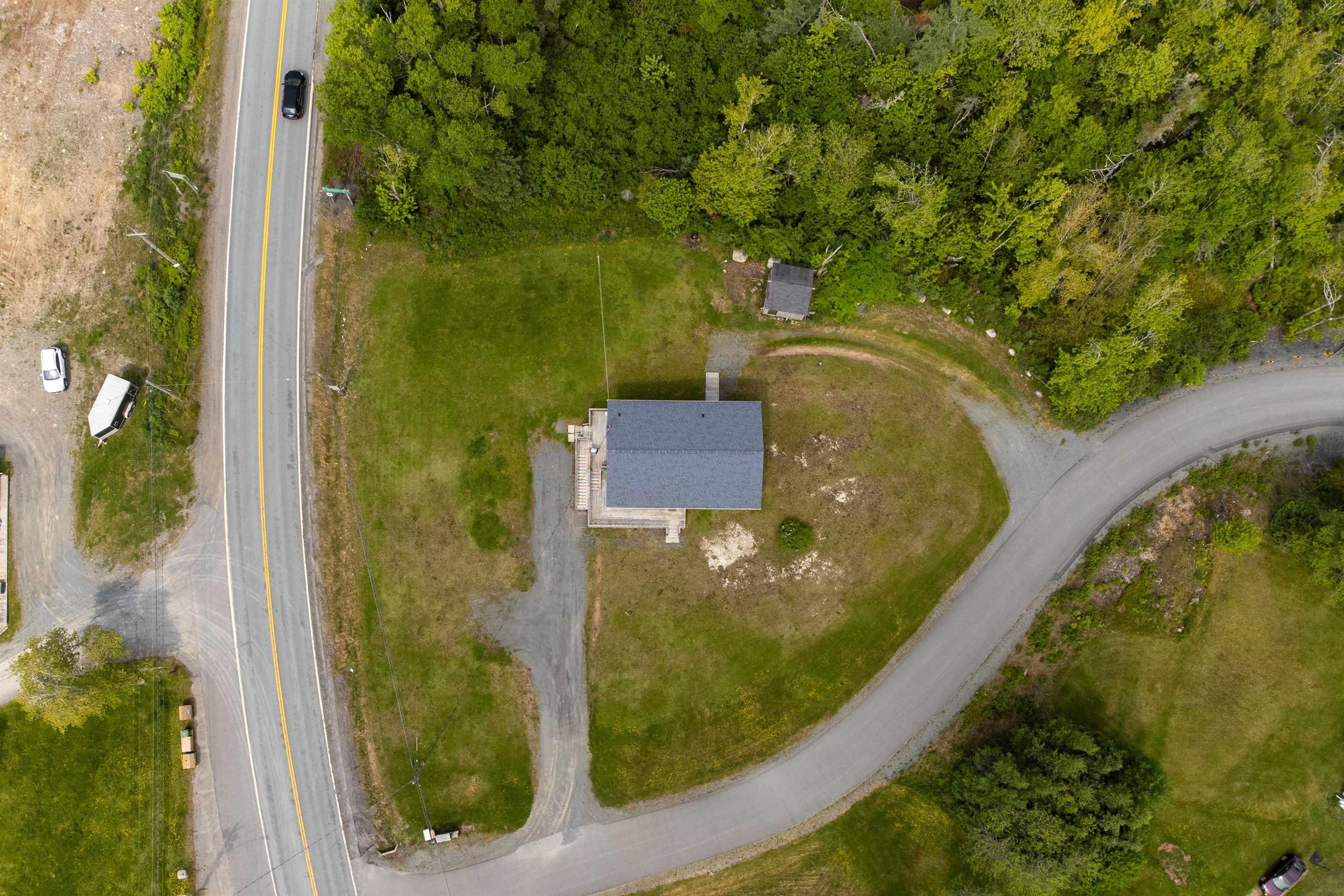 $389,000.00: 11459 Highway 7 Highway E, Lake Charlotte