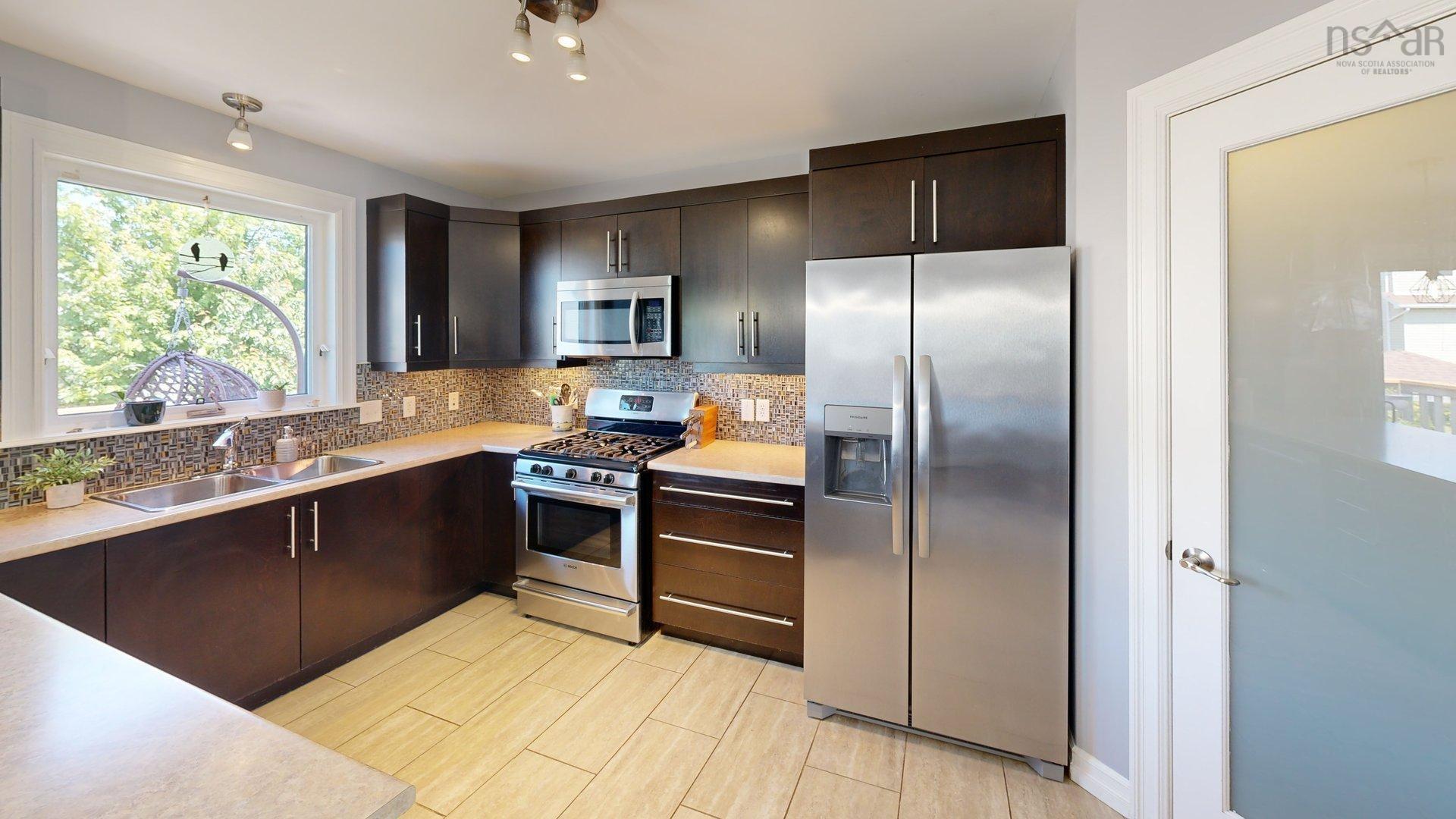 $715,000.00: 81 Viridian Drive, Dartmouth