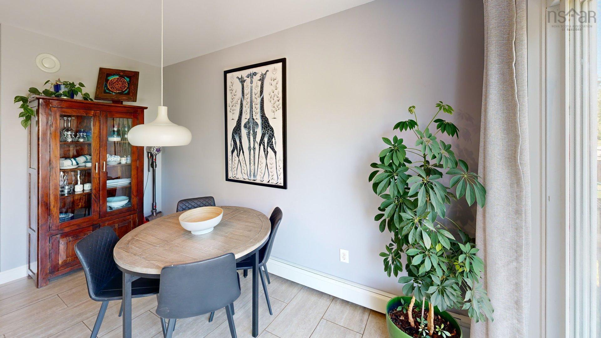 $715,000.00: 81 Viridian Drive, Dartmouth