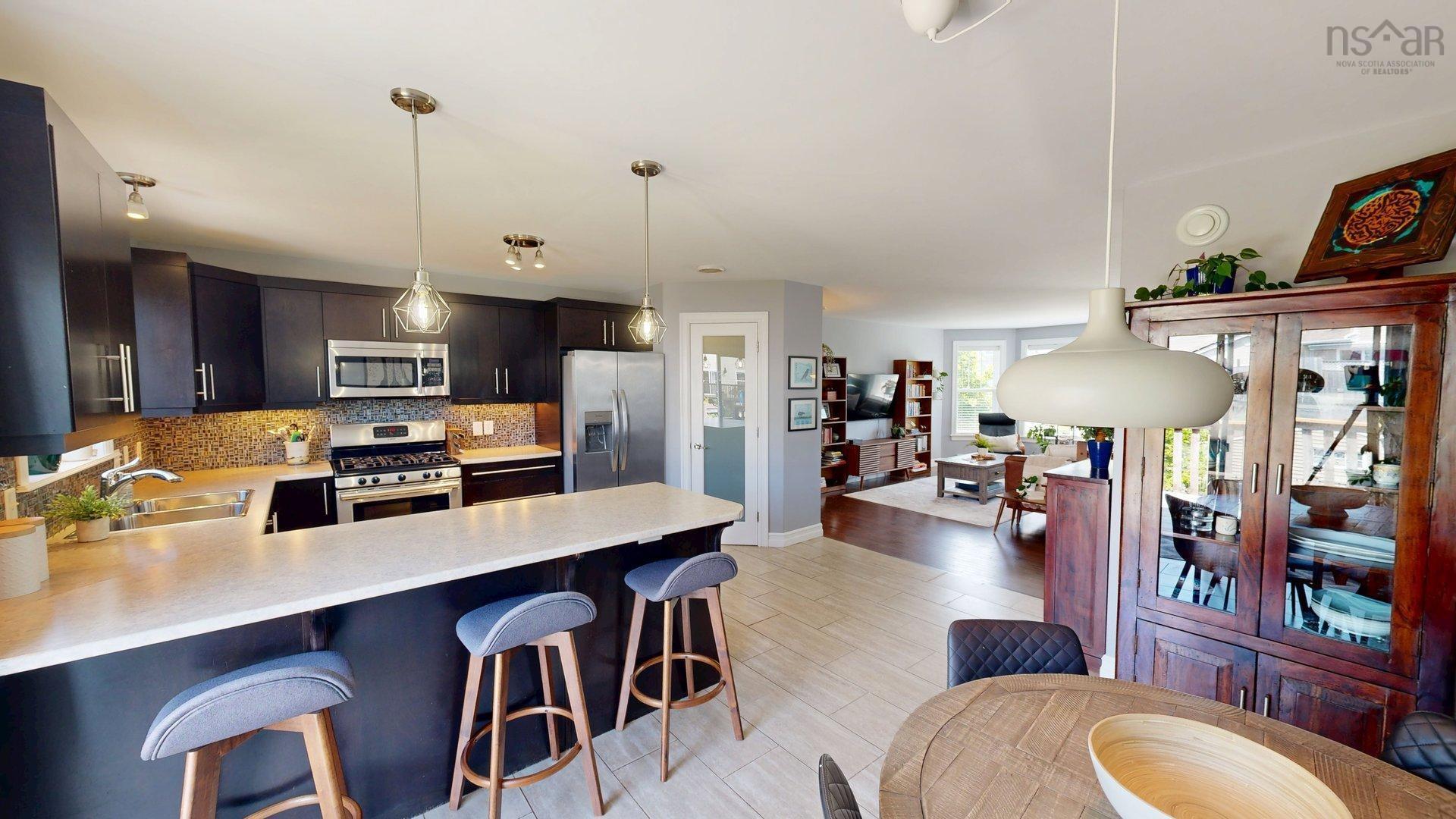 $715,000.00: 81 Viridian Drive, Dartmouth