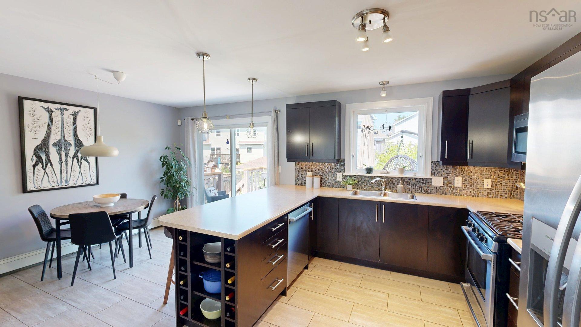 $715,000.00: 81 Viridian Drive, Dartmouth