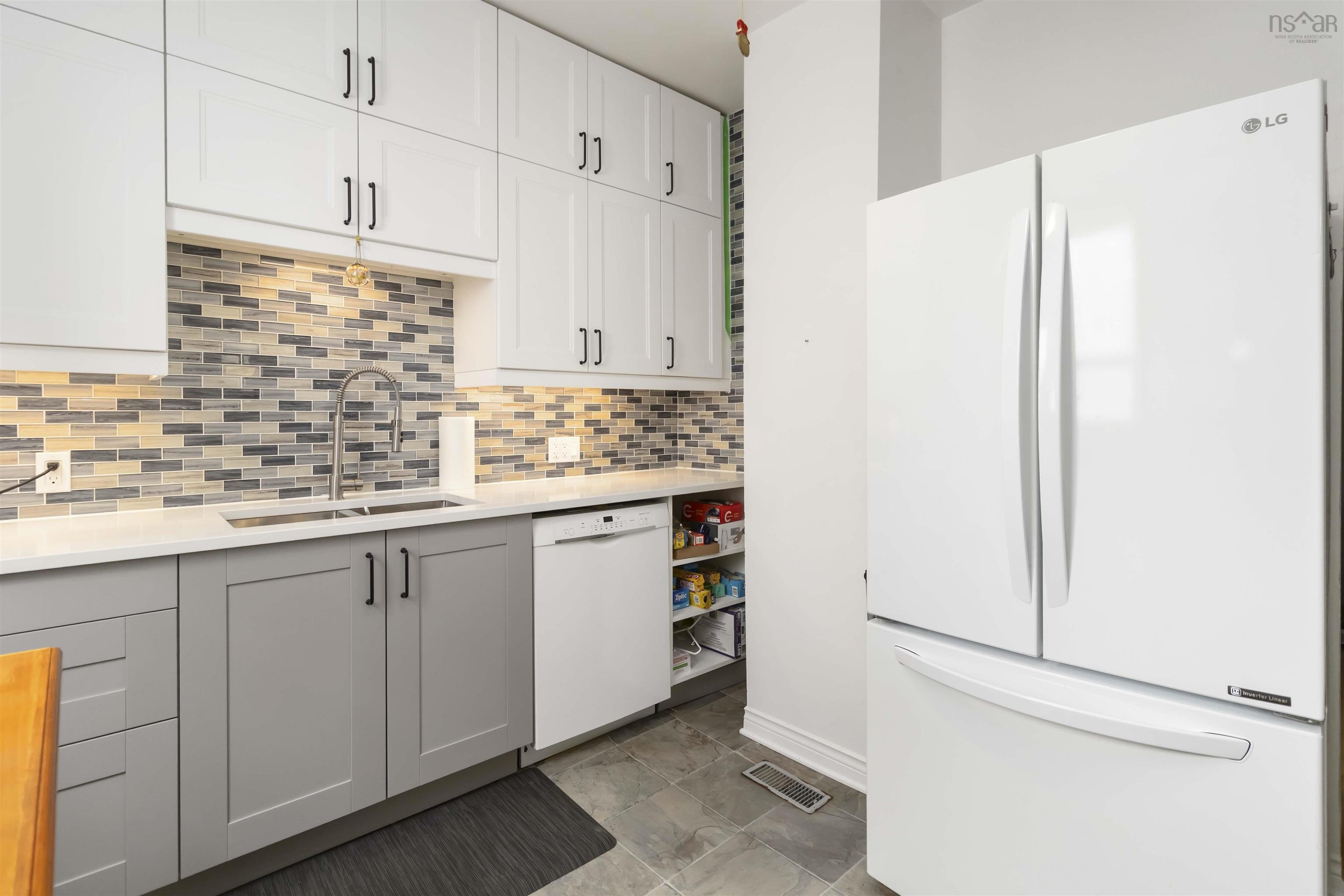 $499,900.00: 2731 Fern Lane, Halifax