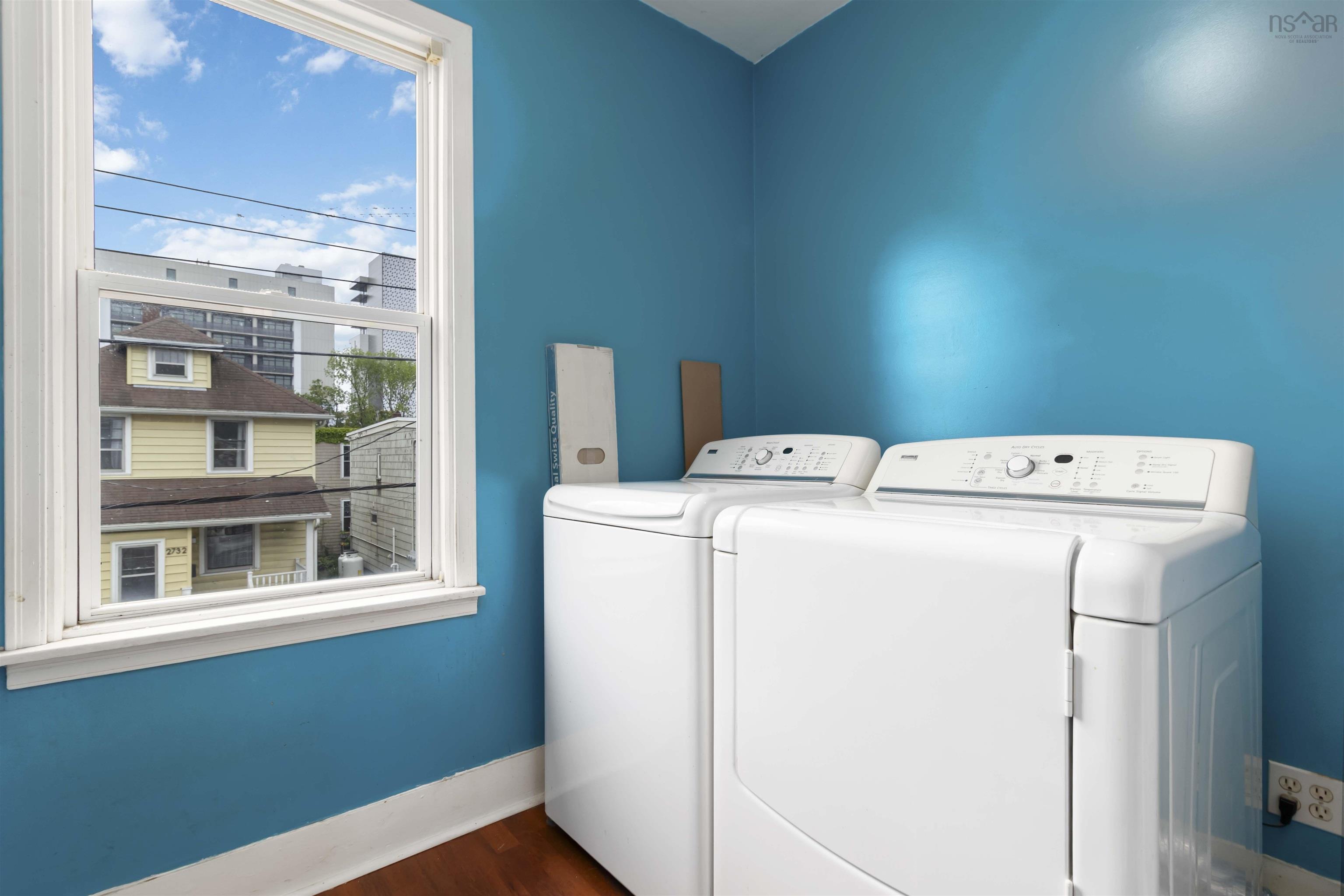 $499,900.00: 2731 Fern Lane, Halifax