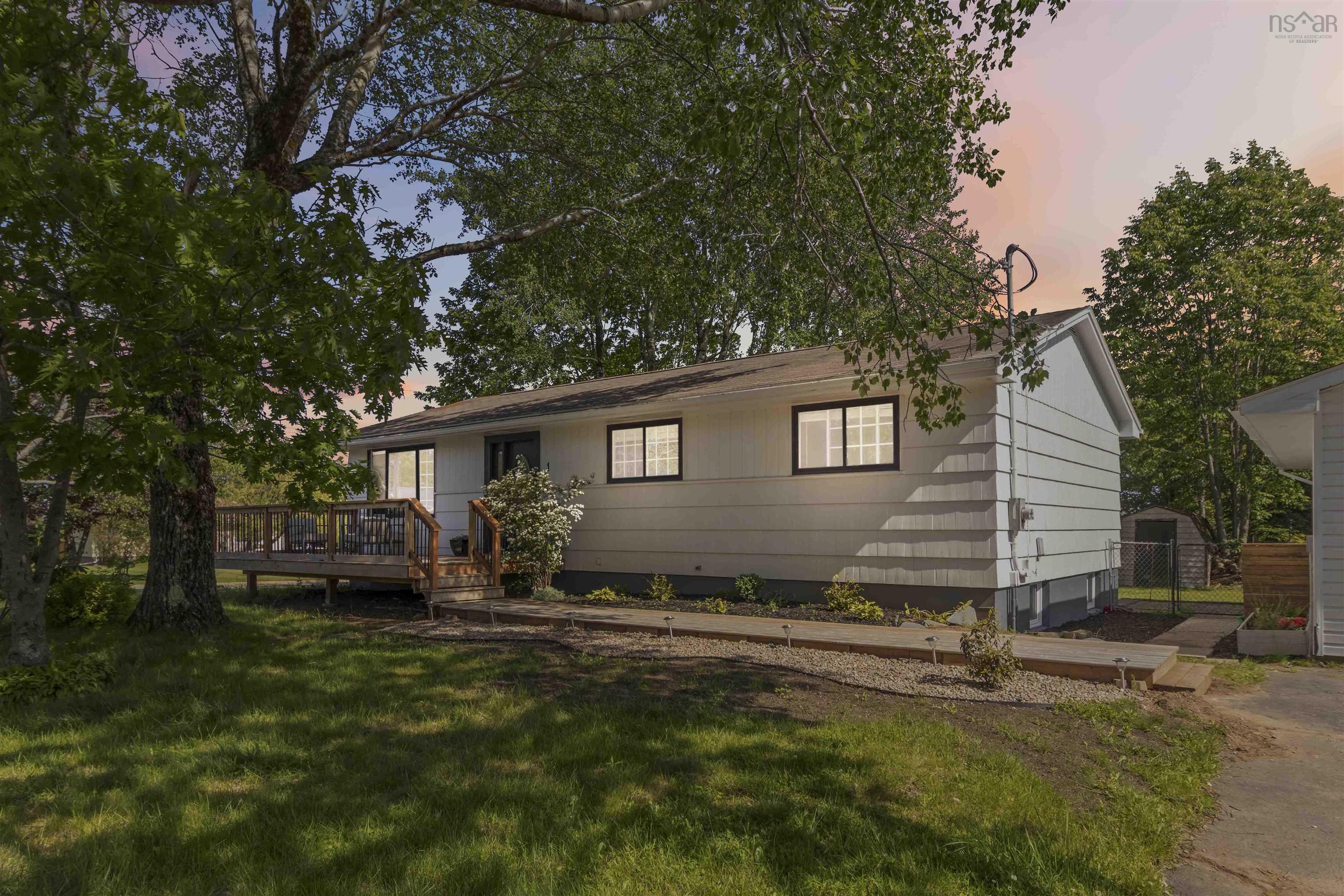 $575,000.00: 1 Estelle Drive, Cole Harbour