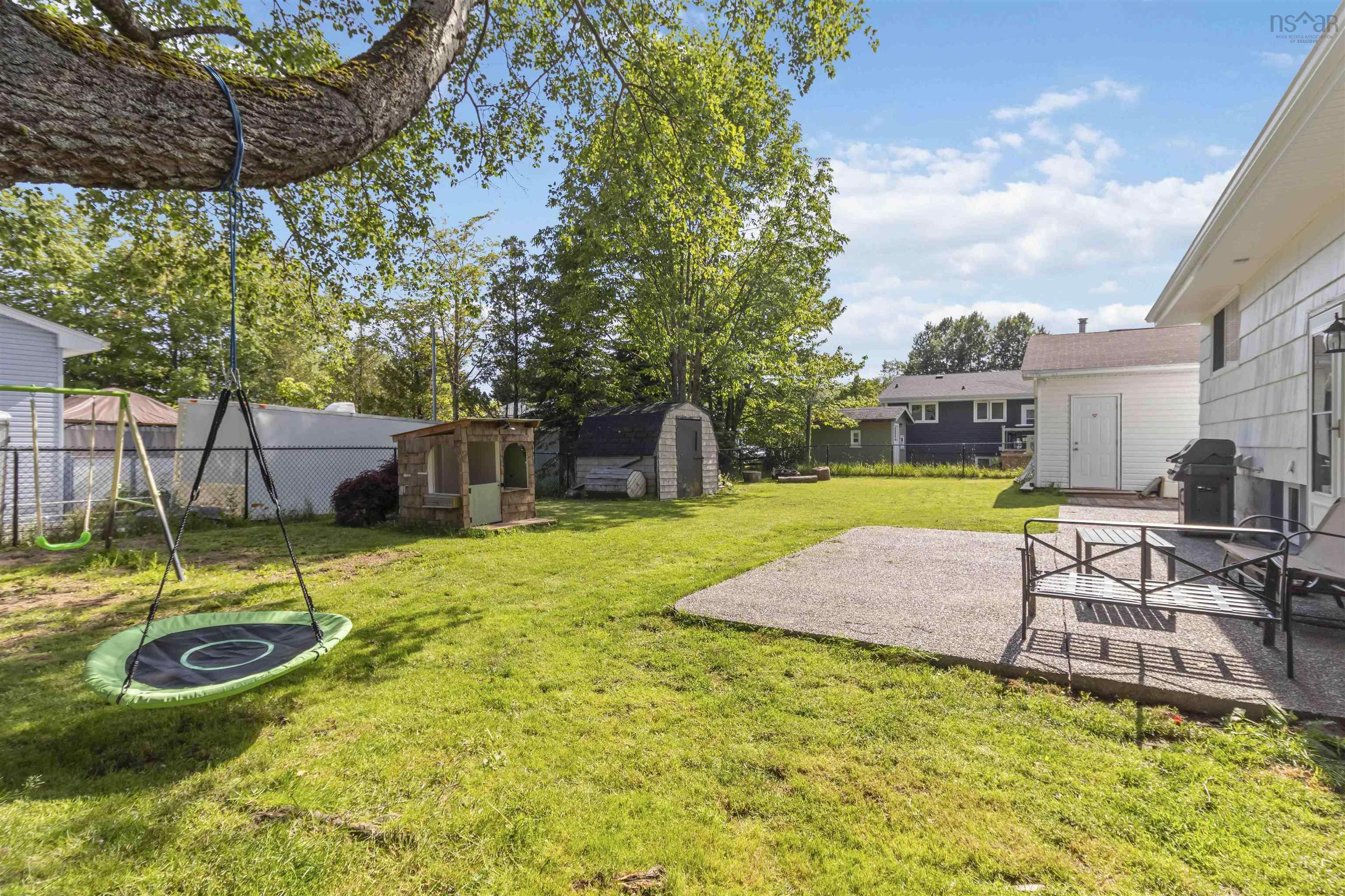 $575,000.00: 1 Estelle Drive, Cole Harbour