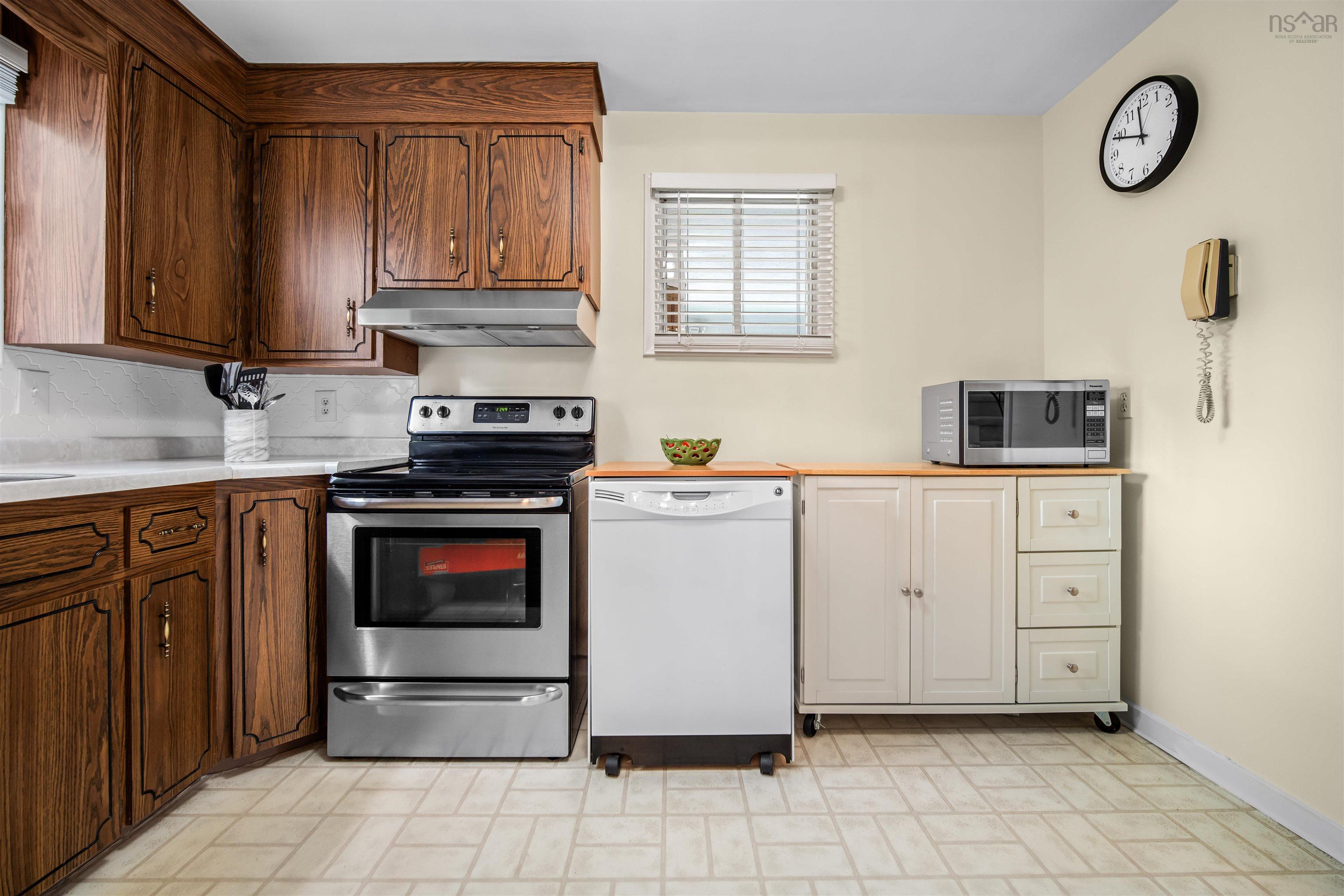 $499,000.00: 90 Clayton Park Drive, Halifax