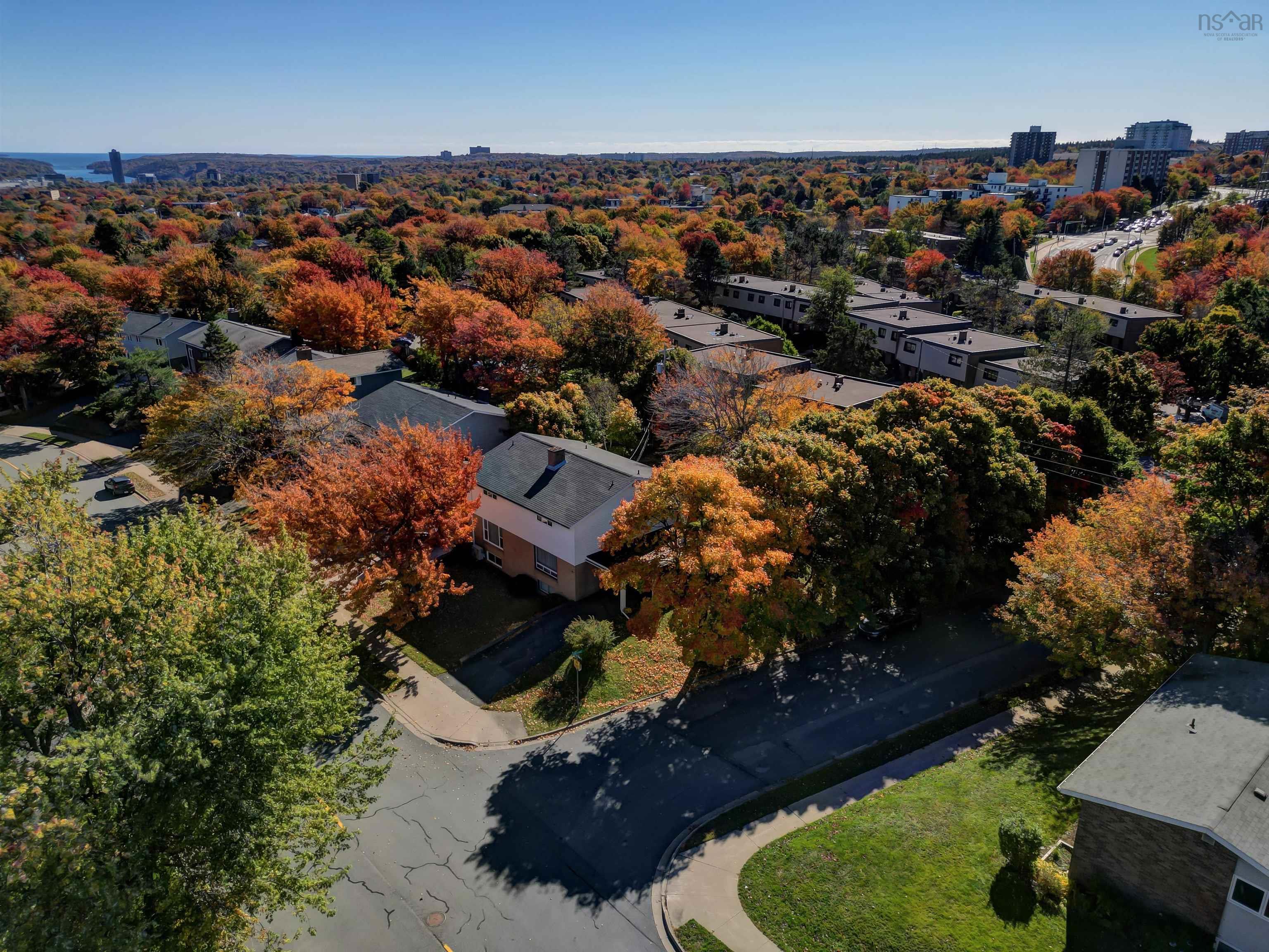 $499,000.00: 90 Clayton Park Drive, Halifax