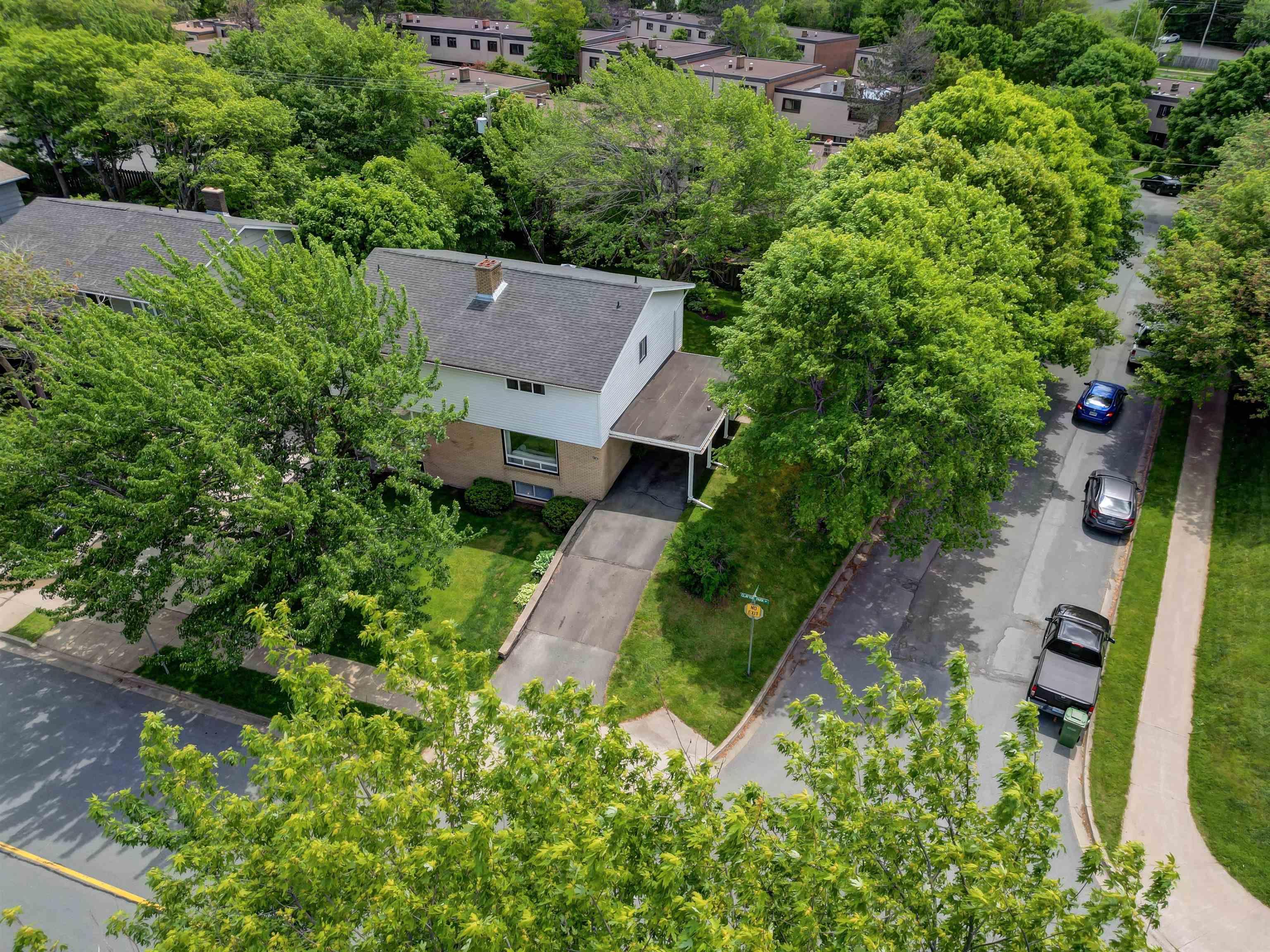 $499,000.00: 90 Clayton Park Drive, Halifax