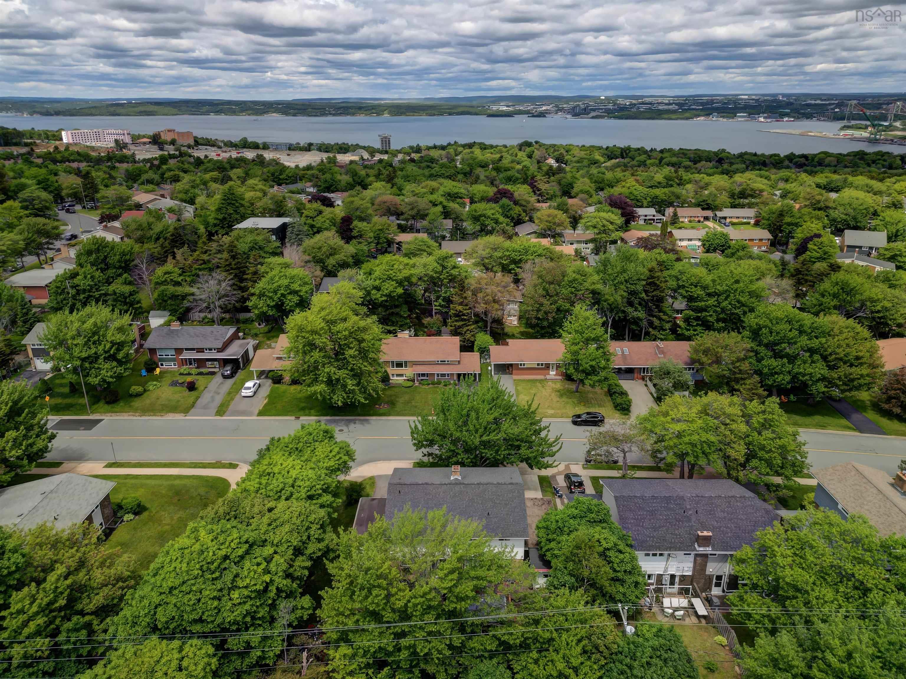 $499,000.00: 90 Clayton Park Drive, Halifax