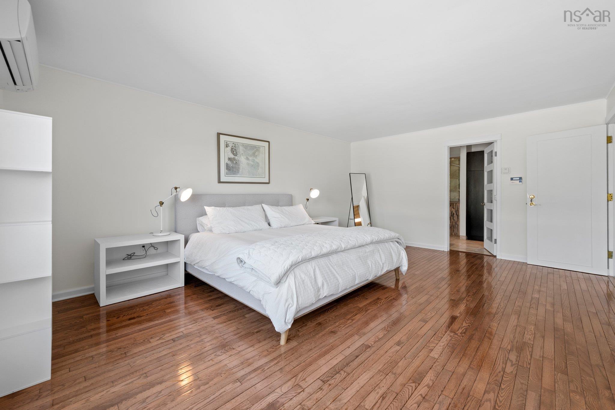 $1,595,000.00: 929 Winwick Road, Halifax