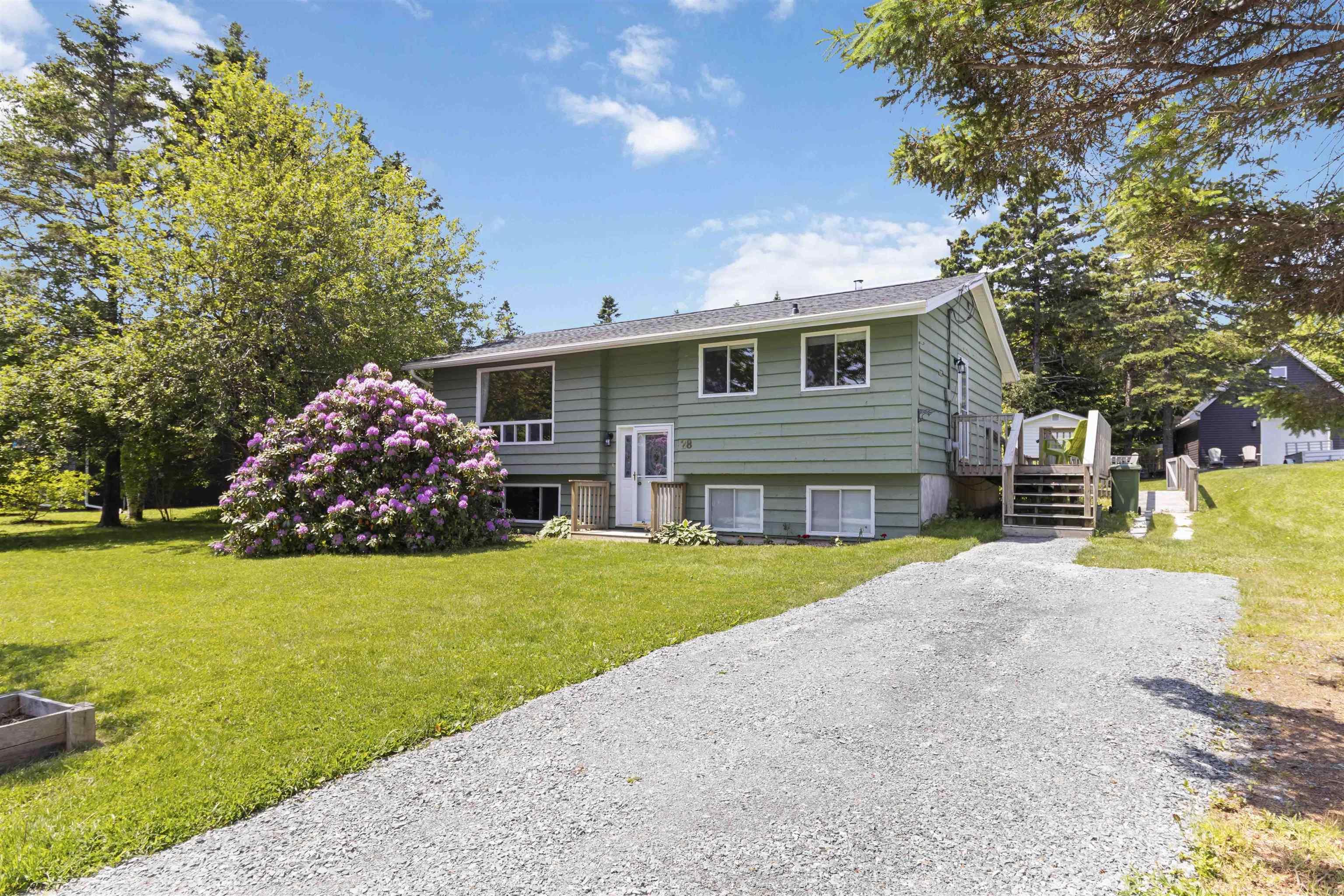 28 Karen Crescent, Porters Lake, NS (MLS® 202515019)
