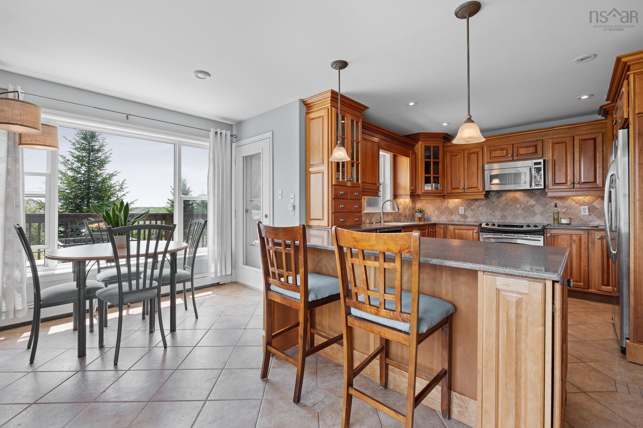 $549,999.00: 28 Woodhaven Close, Dartmouth