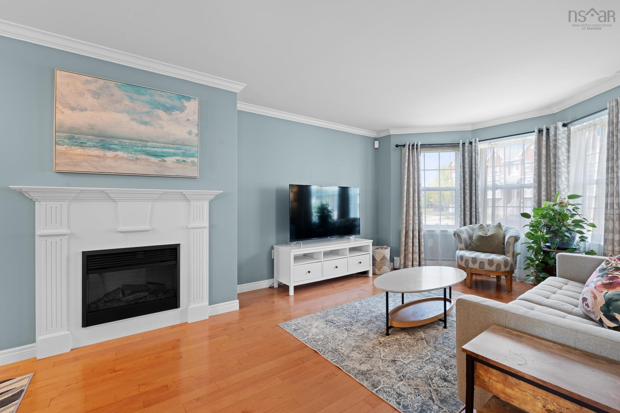 $549,999.00: 28 Woodhaven Close, Dartmouth