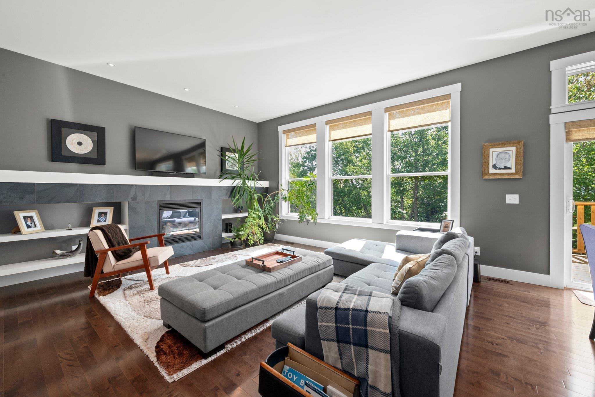 $1,019,500.00: 41 Royalfern Way, Bedford