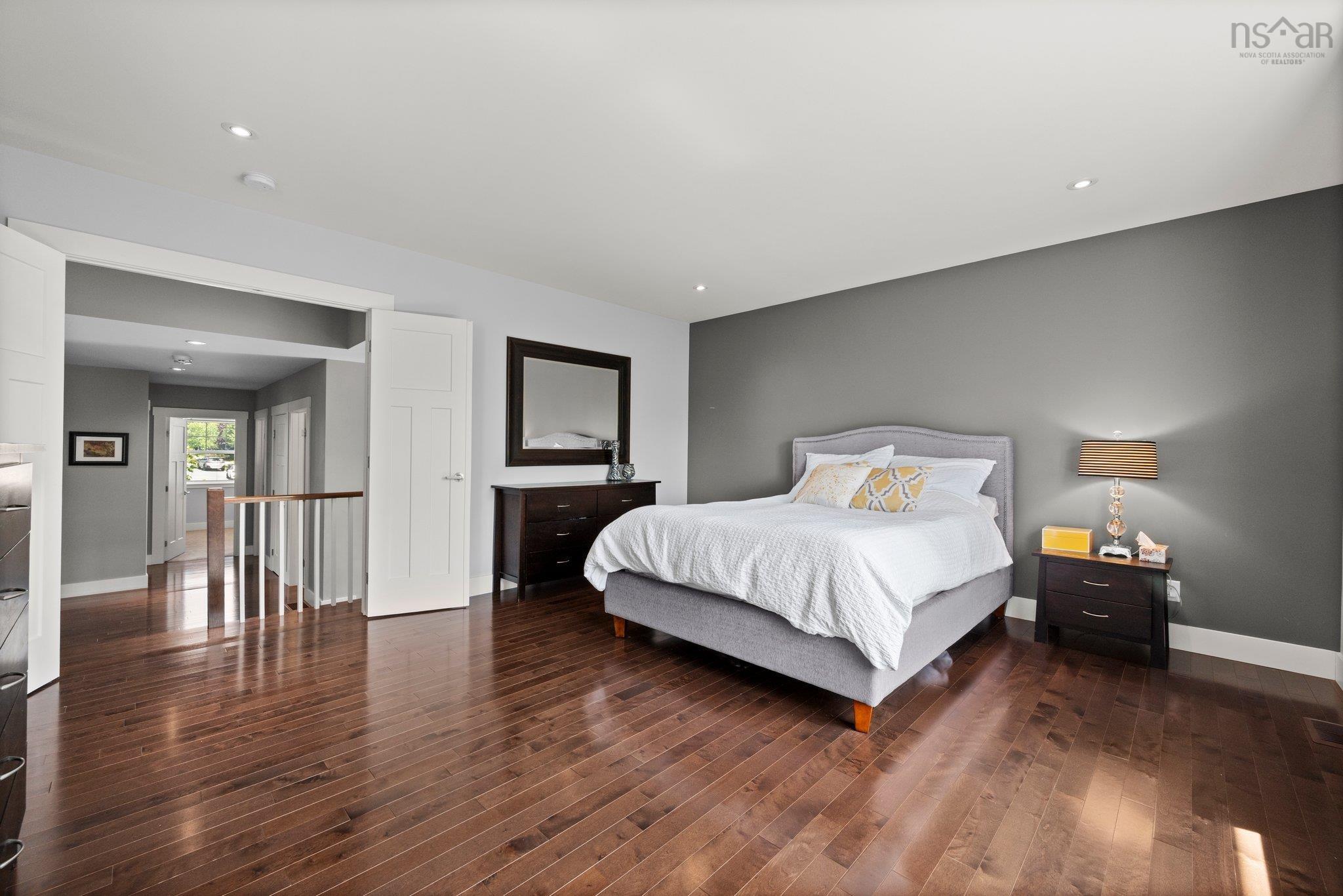 $1,019,500.00: 41 Royalfern Way, Bedford