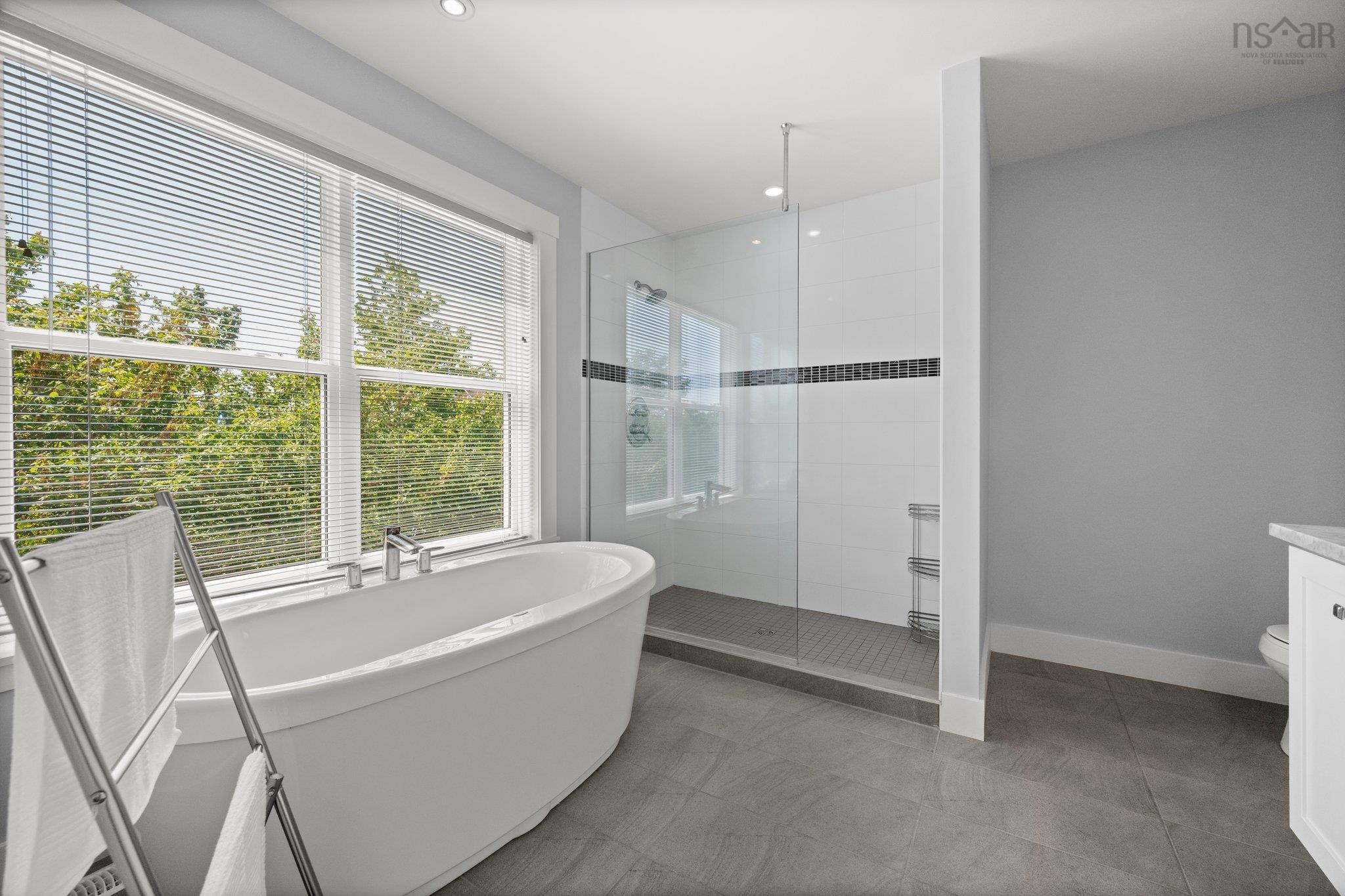 $1,019,500.00: 41 Royalfern Way, Bedford