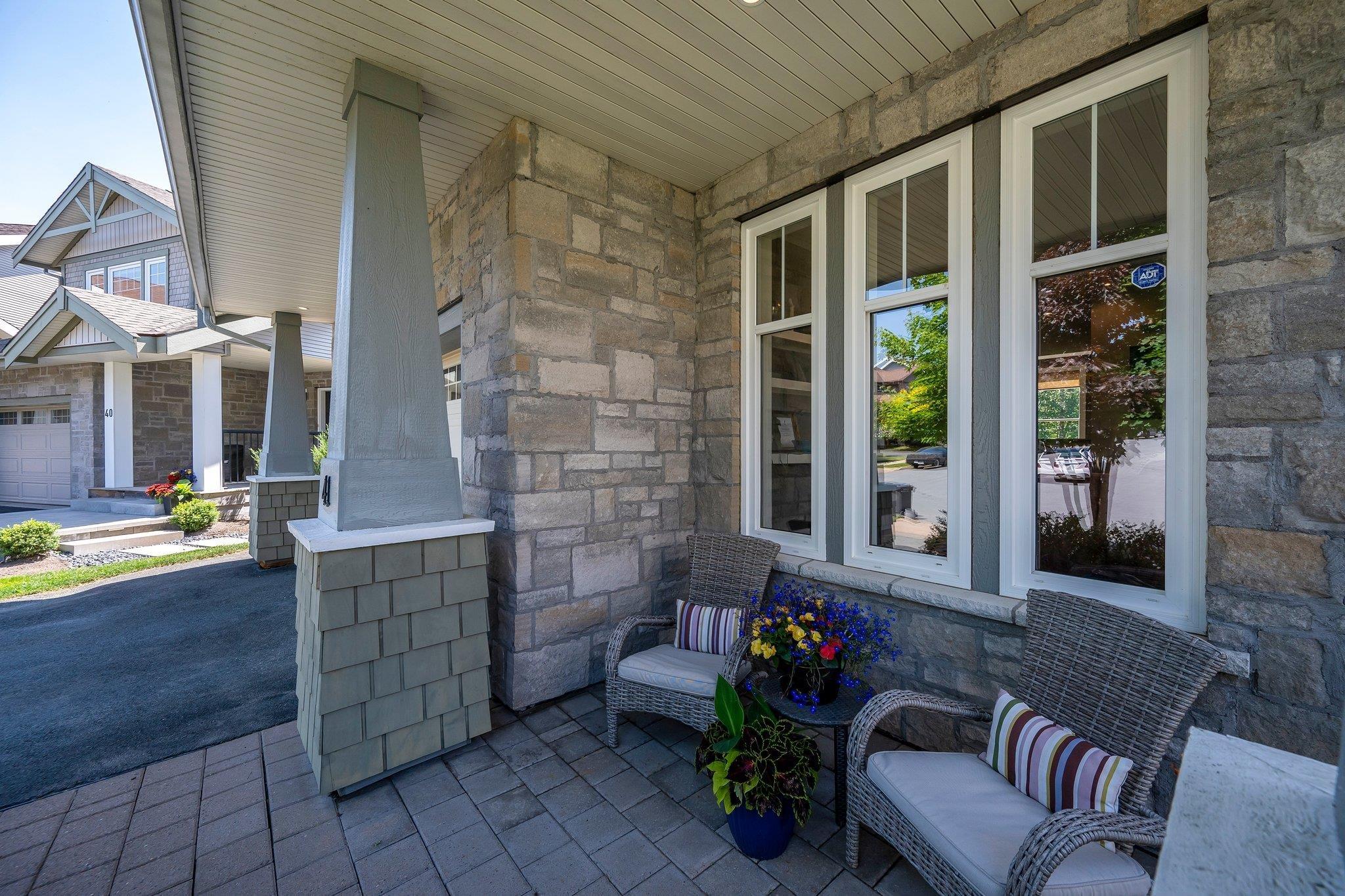 $1,019,500.00: 41 Royalfern Way, Bedford