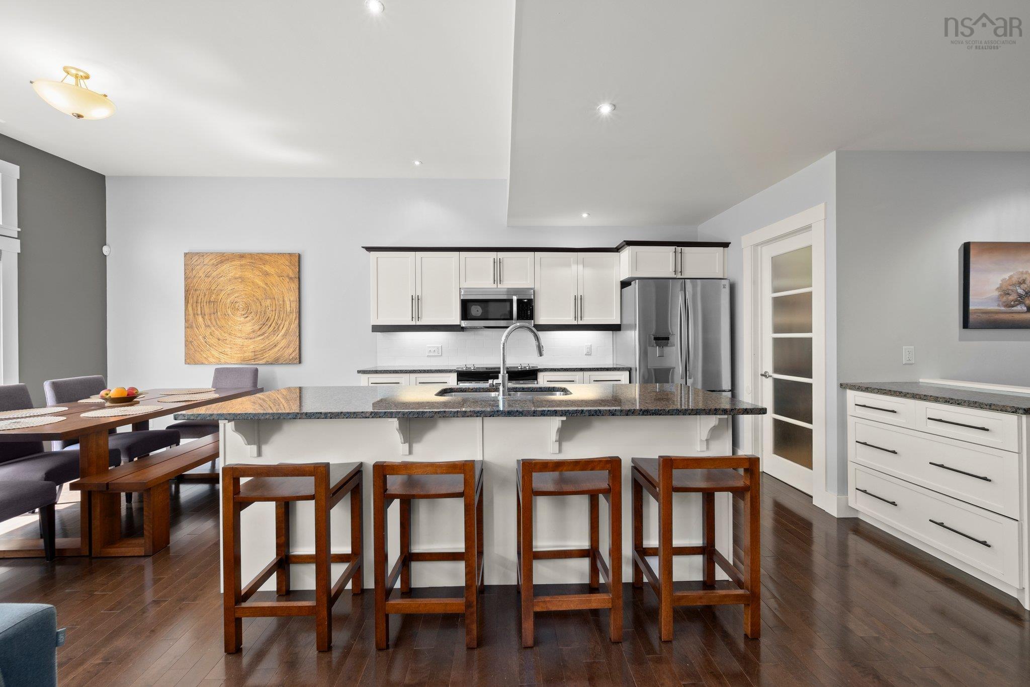 $1,019,500.00: 41 Royalfern Way, Bedford