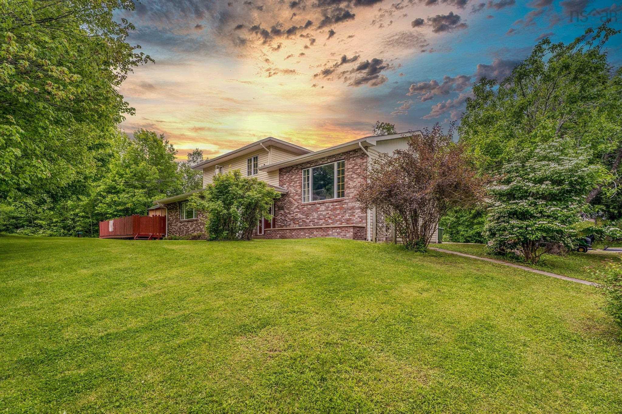 $499,900.00: 193 Glen Road, Mclellans Brook