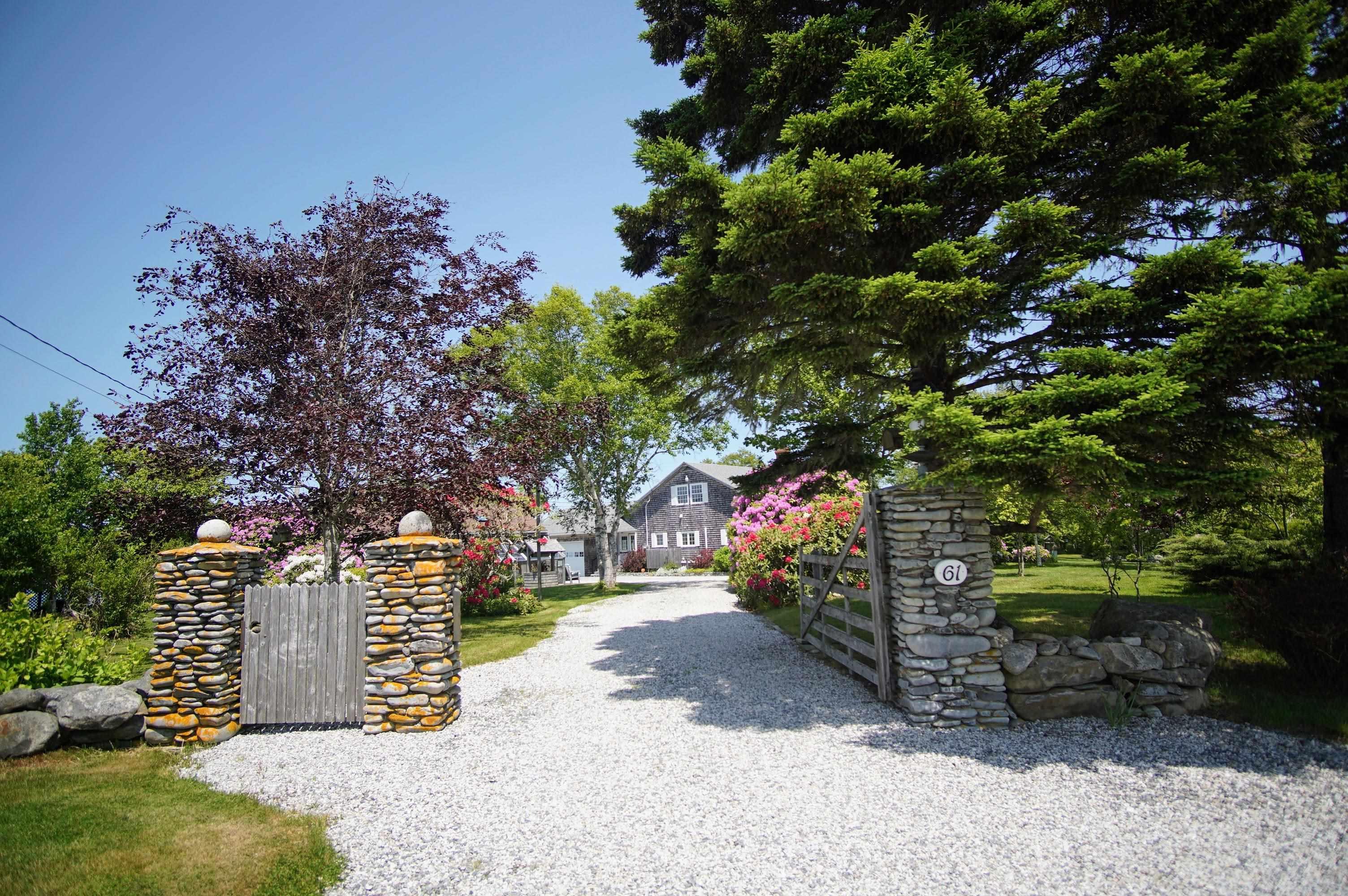 $1,650,000.00: 61 Lockes Island Road, Lower Jordan Bay