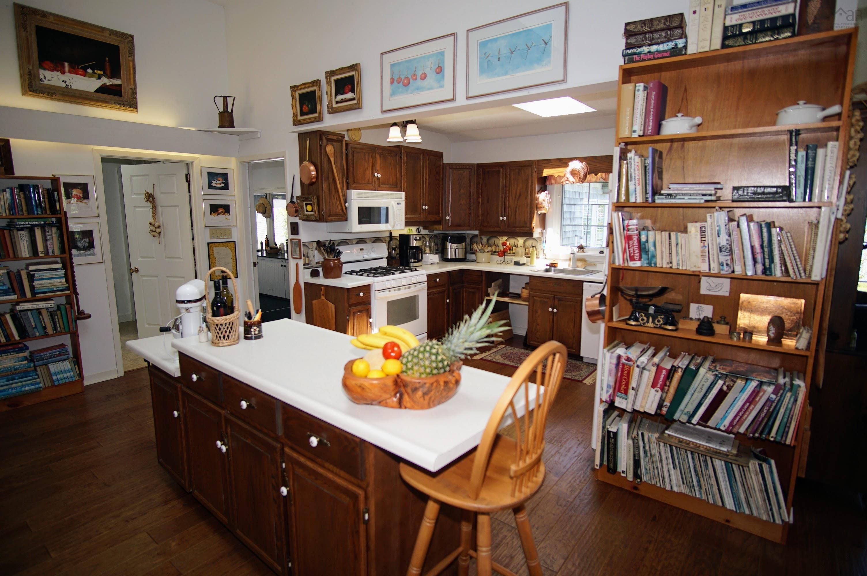 $1,650,000.00: 61 Lockes Island Road, Lower Jordan Bay