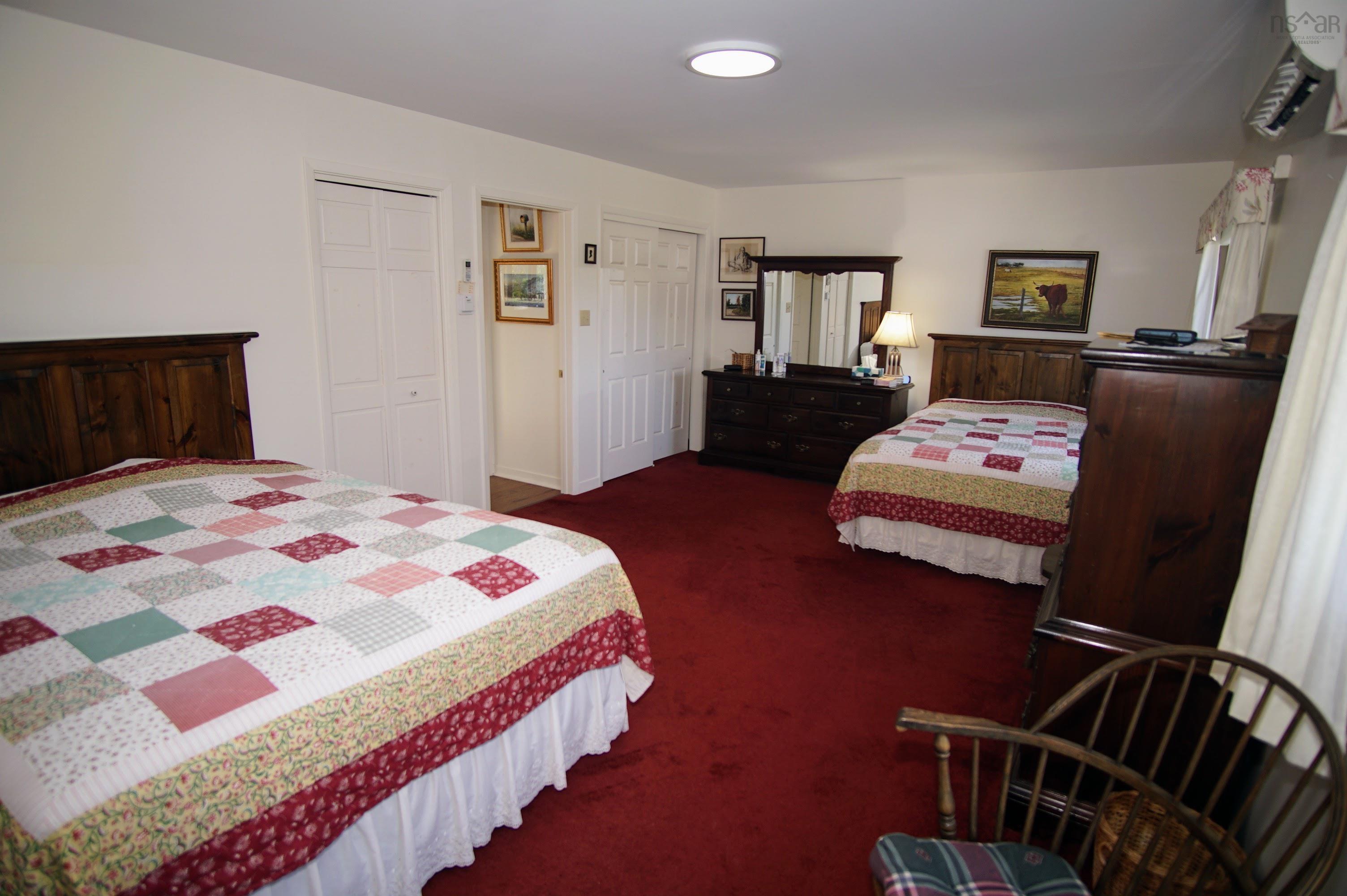 $1,650,000.00: 61 Lockes Island Road, Lower Jordan Bay