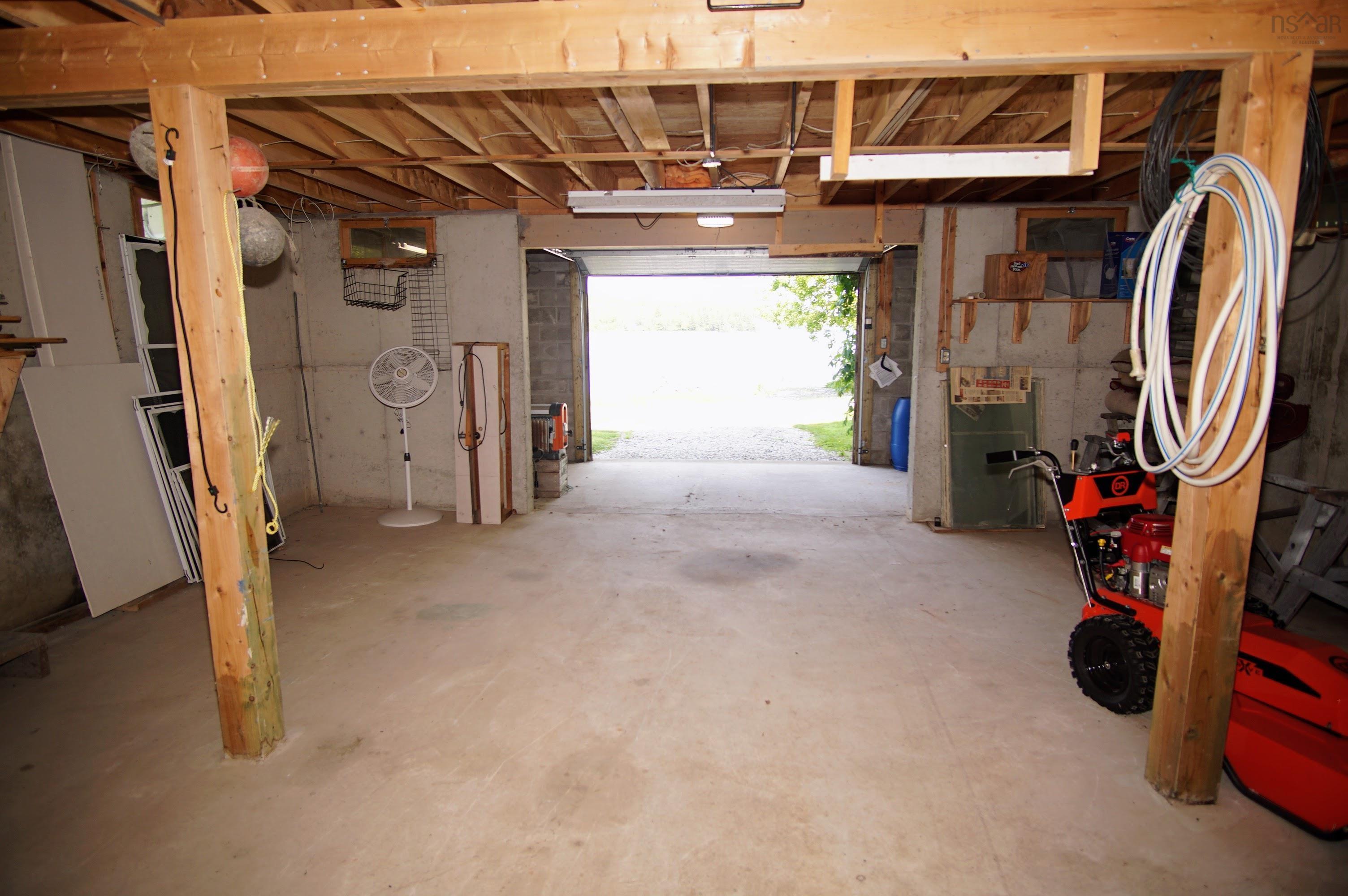 $1,650,000.00: 61 Lockes Island Road, Lower Jordan Bay