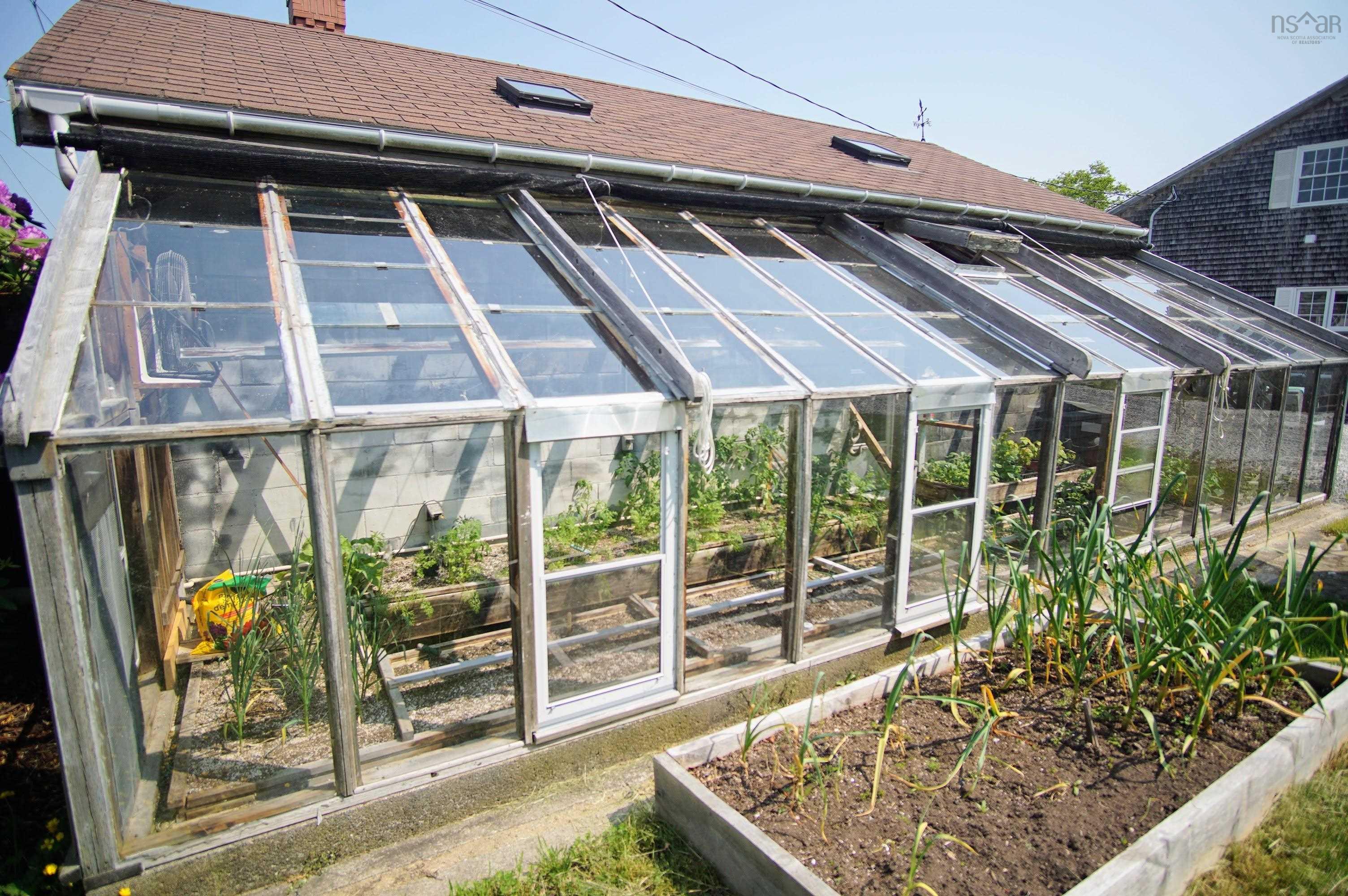 $1,650,000.00: 61 Lockes Island Road, Lower Jordan Bay